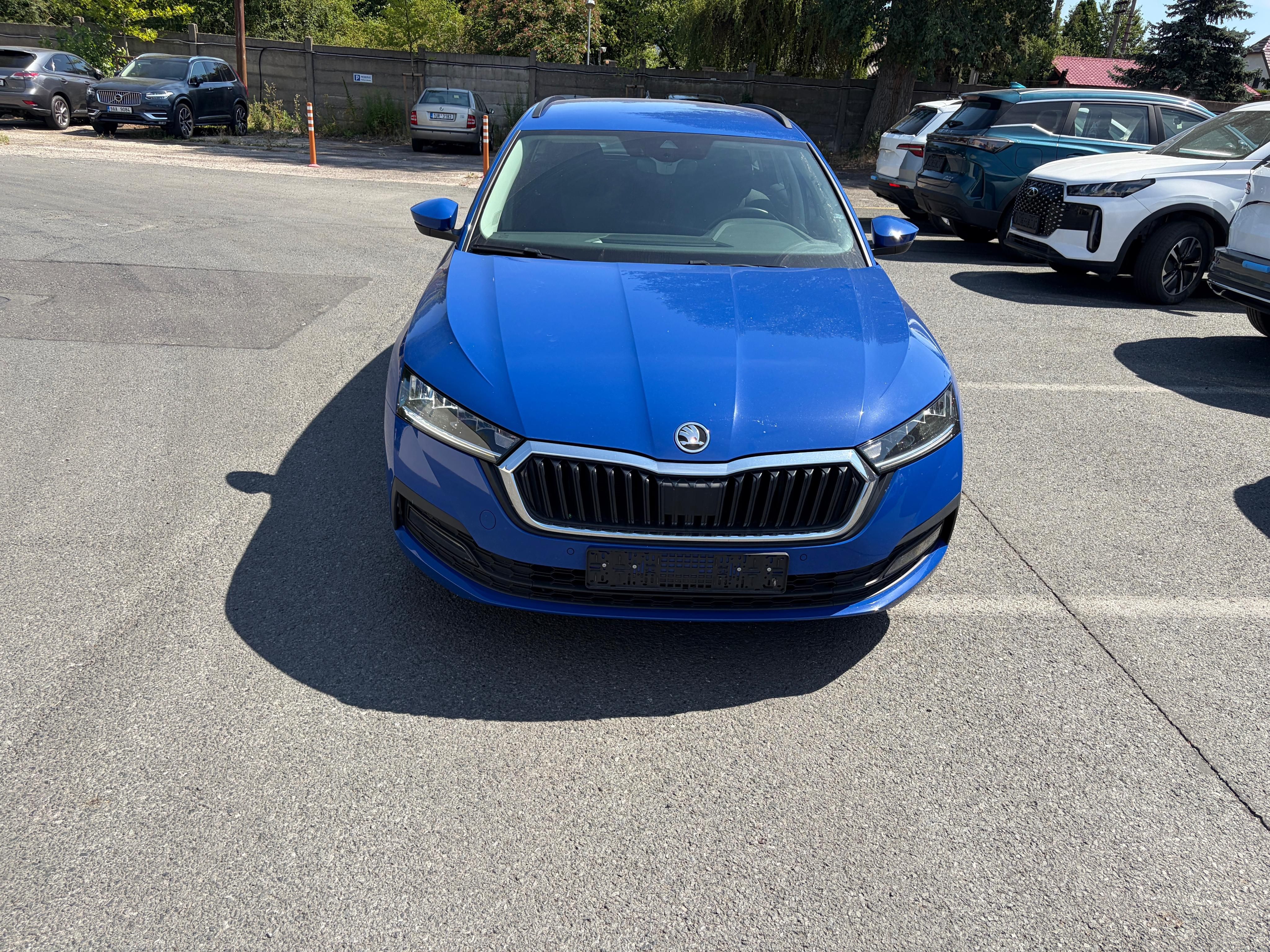 Škoda Octavia, 1.0 TSI Business Edition - fotka 2