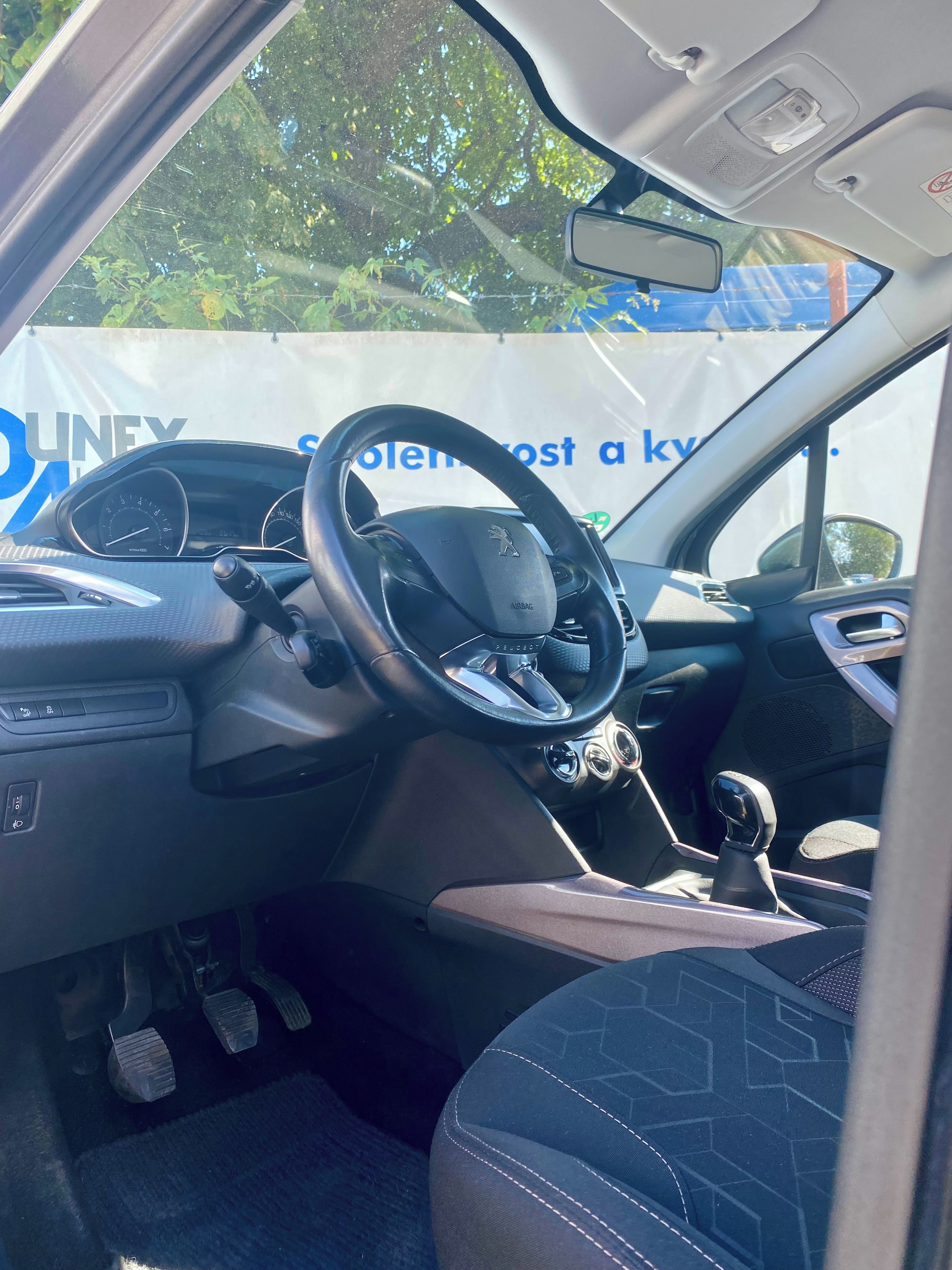 Peugeot 2008, 1.2, KLIMA, TEMPOMAT - fotka 6