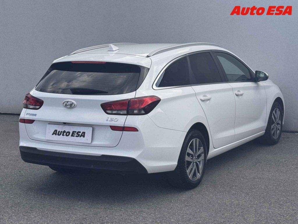 Hyundai i30, 1.6CRDi,ČR - fotka 6