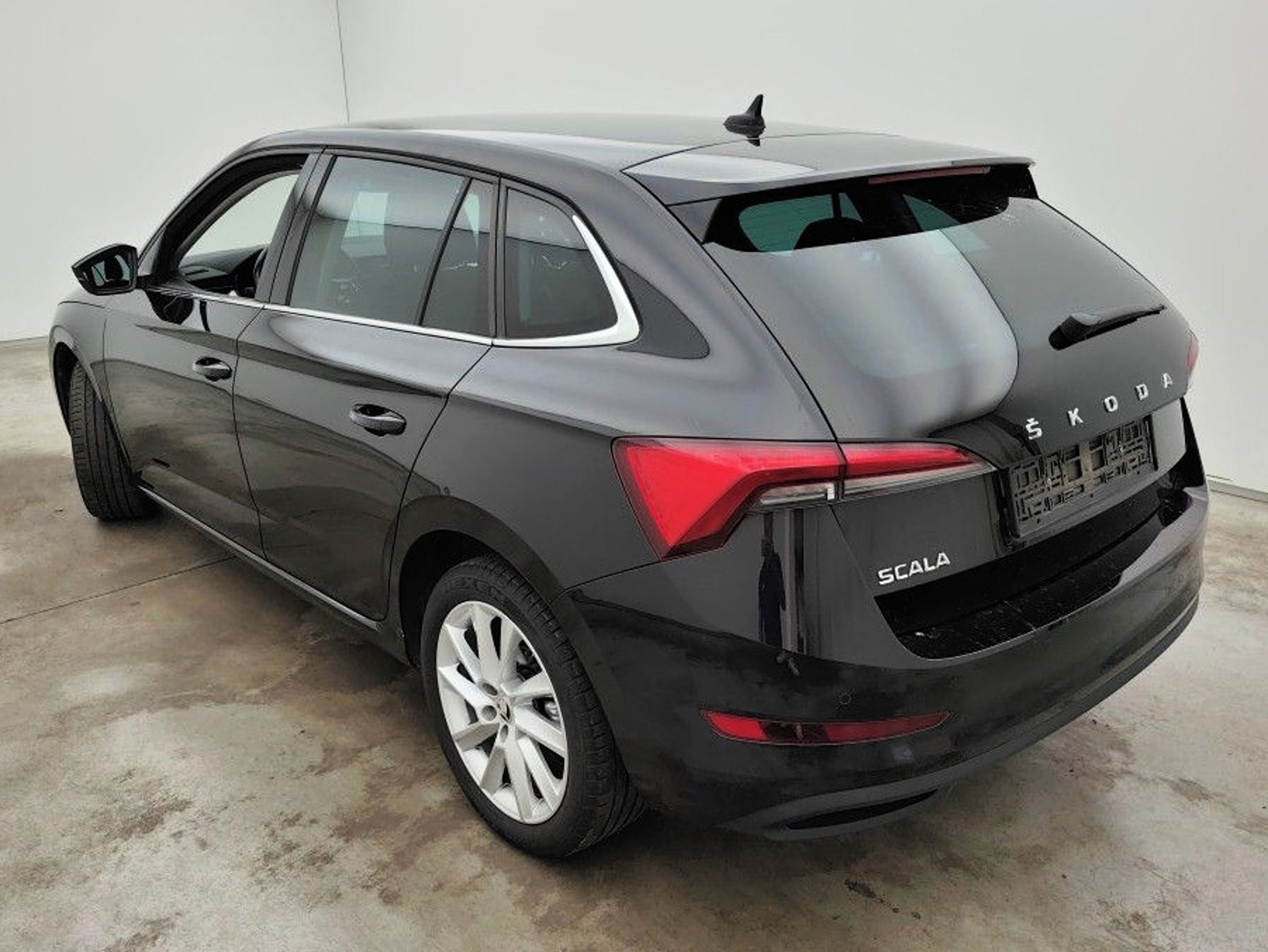 Škoda Scala, 1.0 TSi (81 kW), plný servis - fotka 3