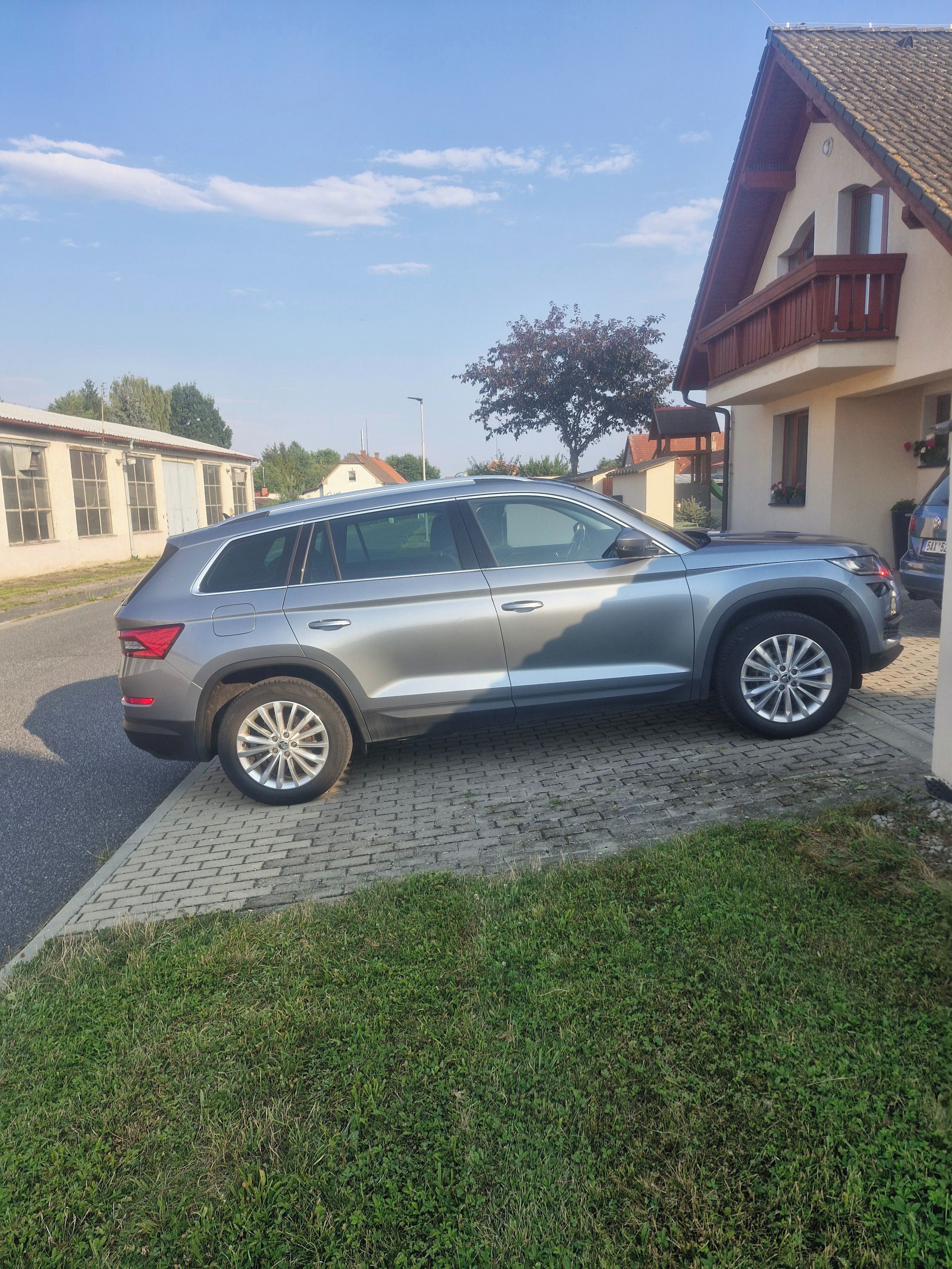 Škoda Kodiaq, Škoda kodiag 2.0 TDI 4×4 STYL - fotka 2