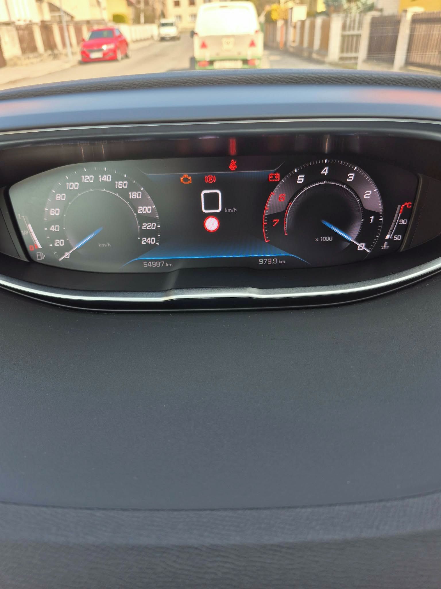 Peugeot 5008, 1.2 PureTech Allure - fotka 5