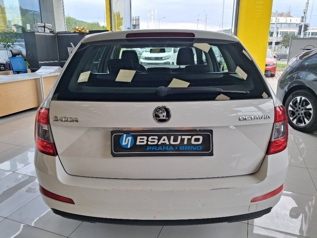 Škoda Octavia, 1.6TDI 66kW 2015 - fotka 5