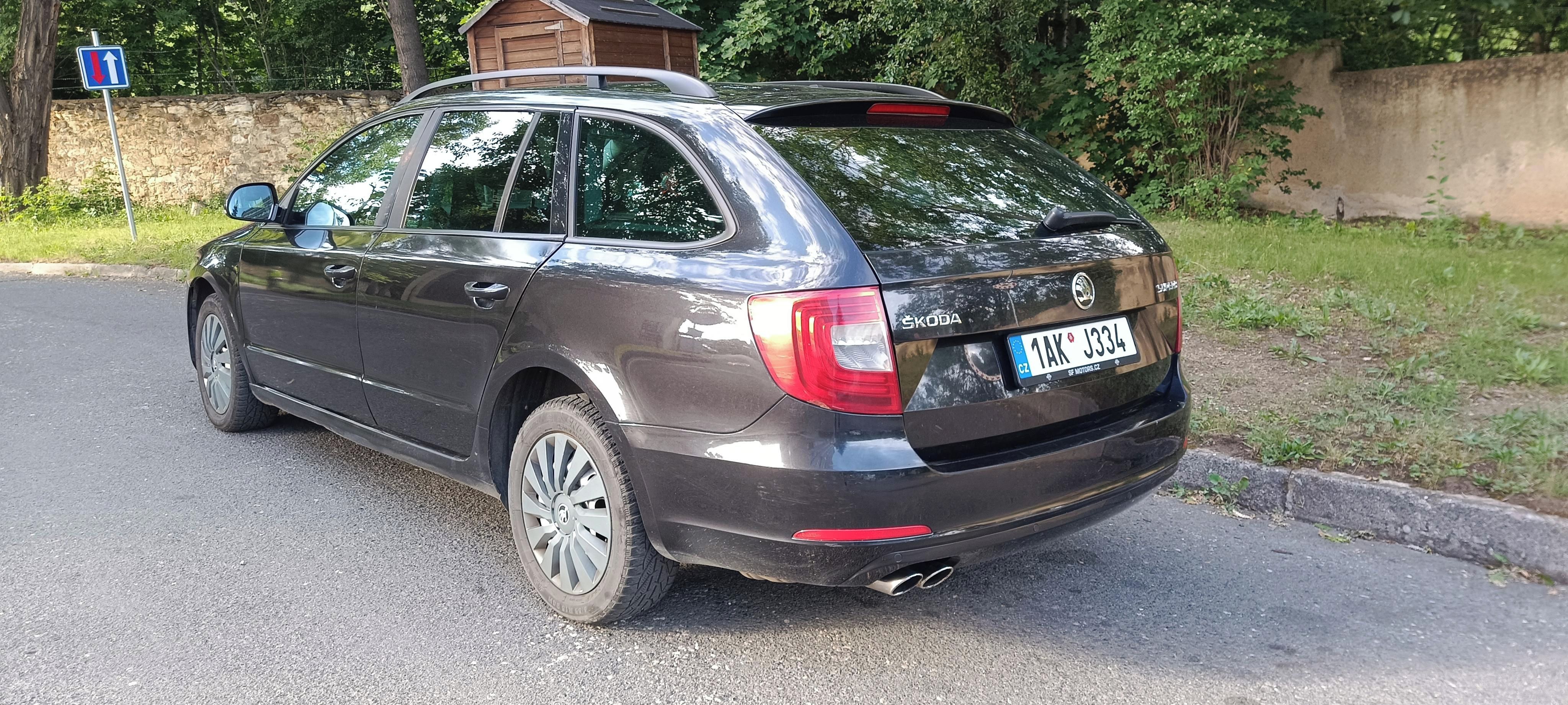 Škoda Superb, 2.0TDI - fotka 2