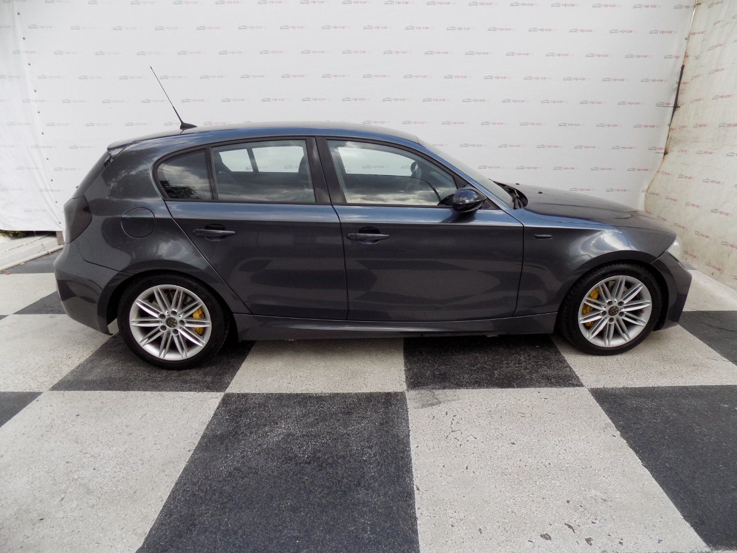 BMW Řada 1, 130i/M-Paket/NAVI/Bi-xenon/ - fotka 6