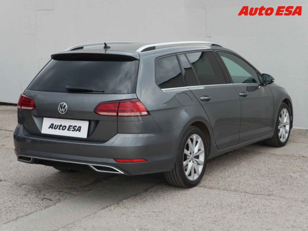Volkswagen Golf, 1.6 TDi - fotka 6