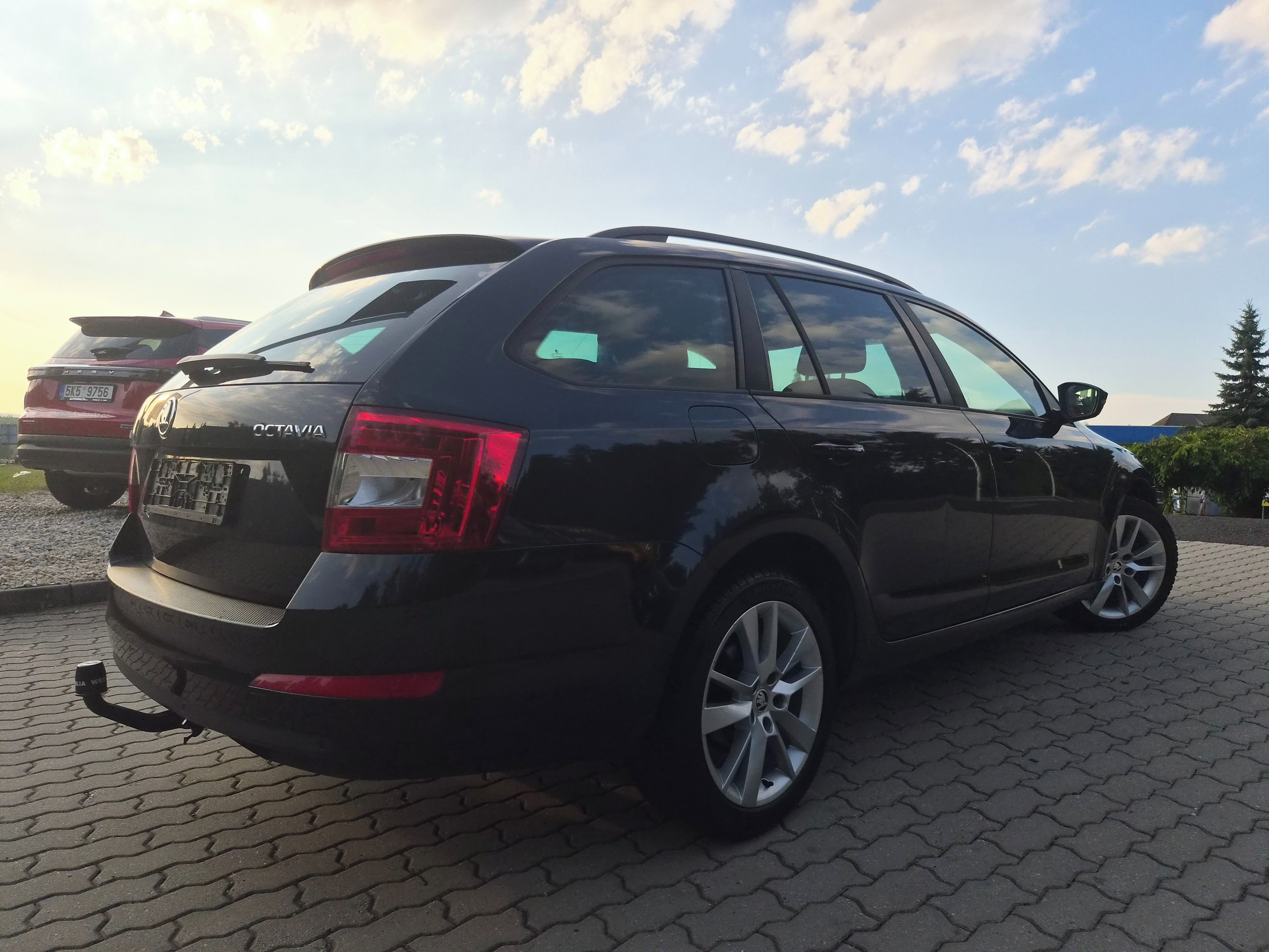 Škoda Octavia, 1 maj.plný servis ZÁRUKA 1 ROK - fotka 4