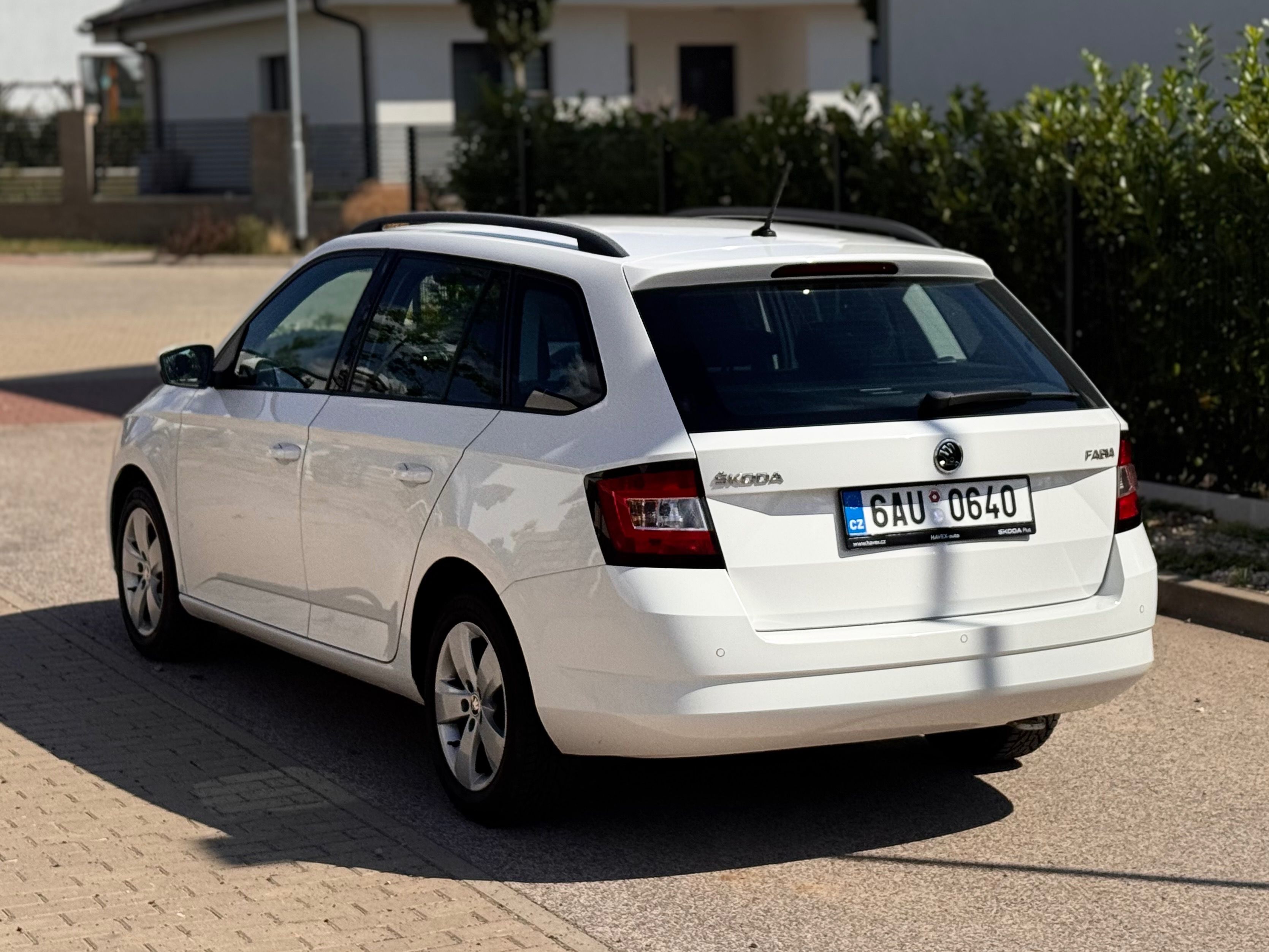 Škoda Fabia, ŠKODA FABIA III COMBI 1.0 TSI - fotka 5