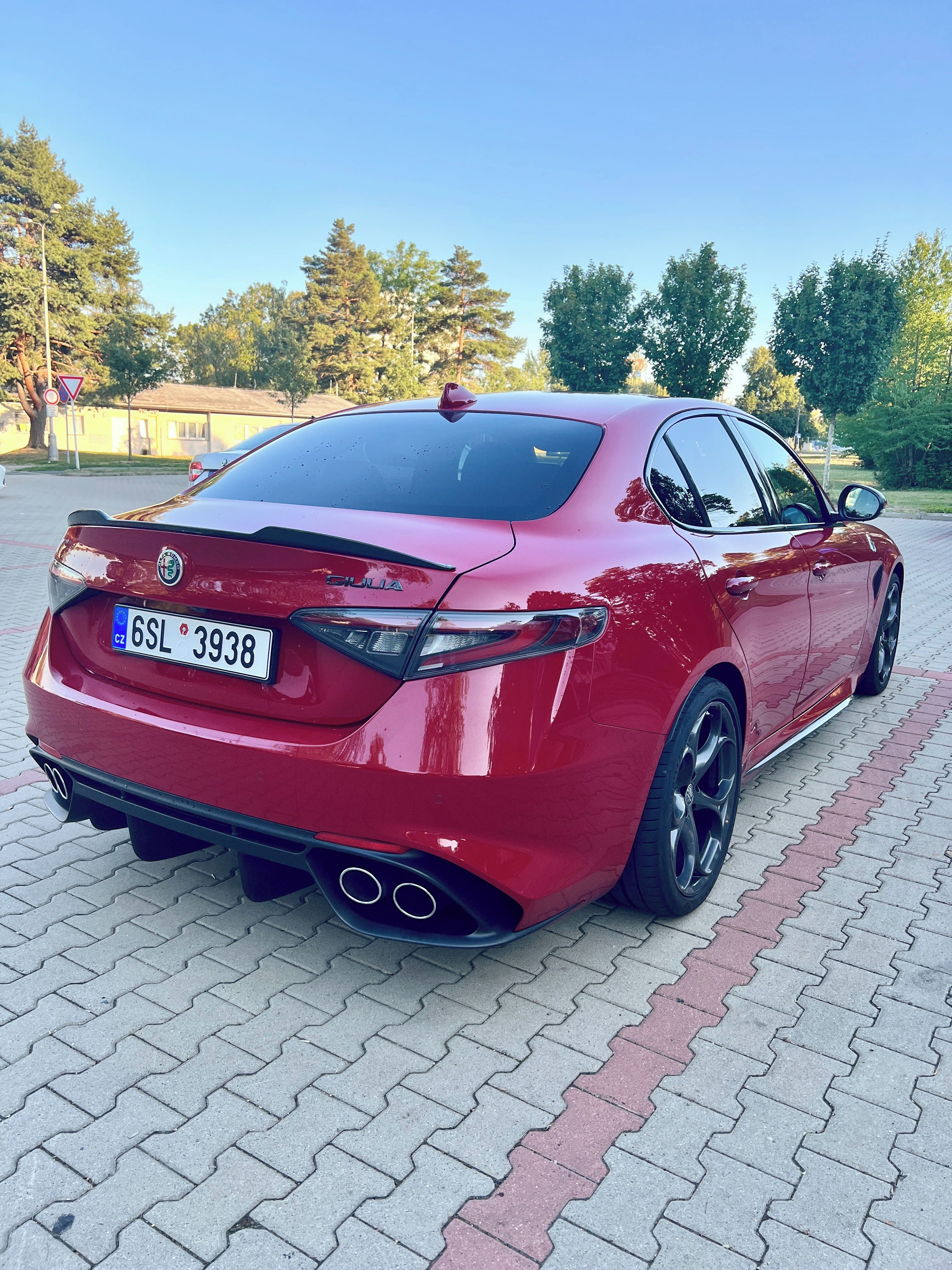 Alfa Romeo Giulia - fotka 5