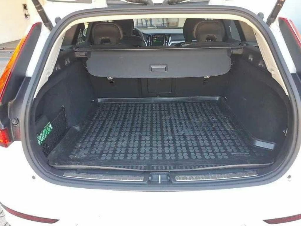Volvo V60, B3 2.0 MHEV Core*Kamera*Navi* - fotka 6