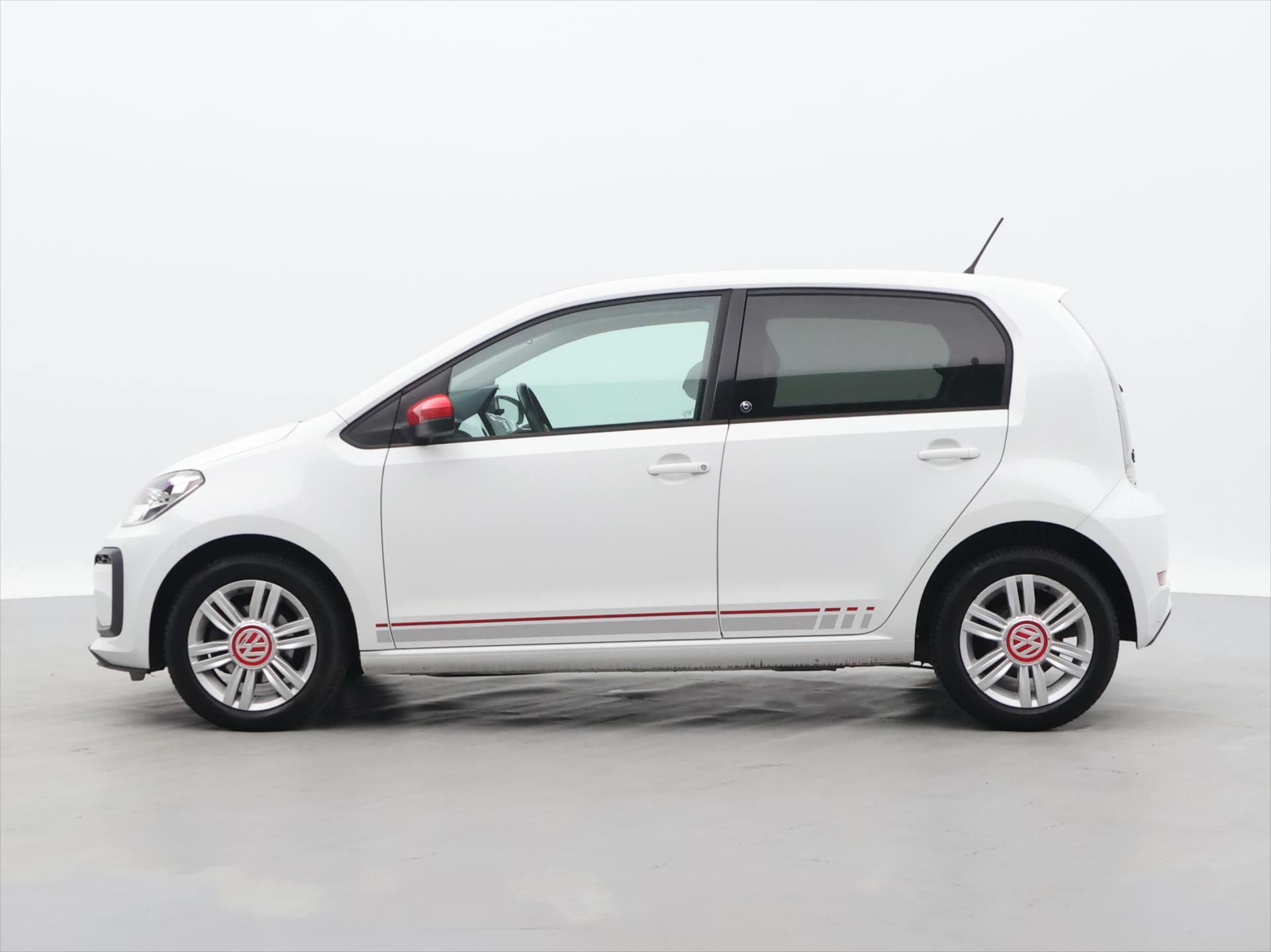 Volkswagen Up!, 1,0 TSI 66kW Beats CZ - fotka 4