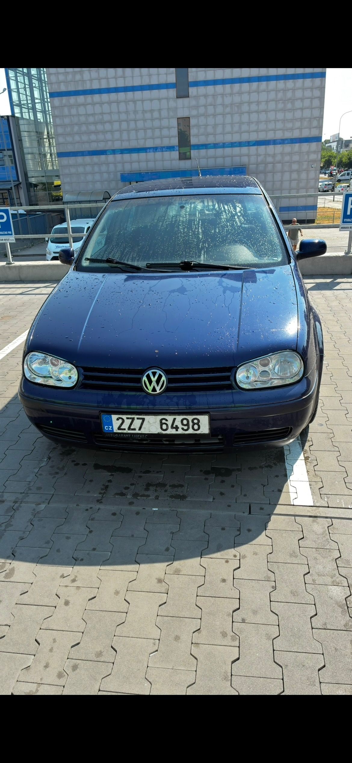 Volkswagen Golf, Golf 1.6 16v 77kw
