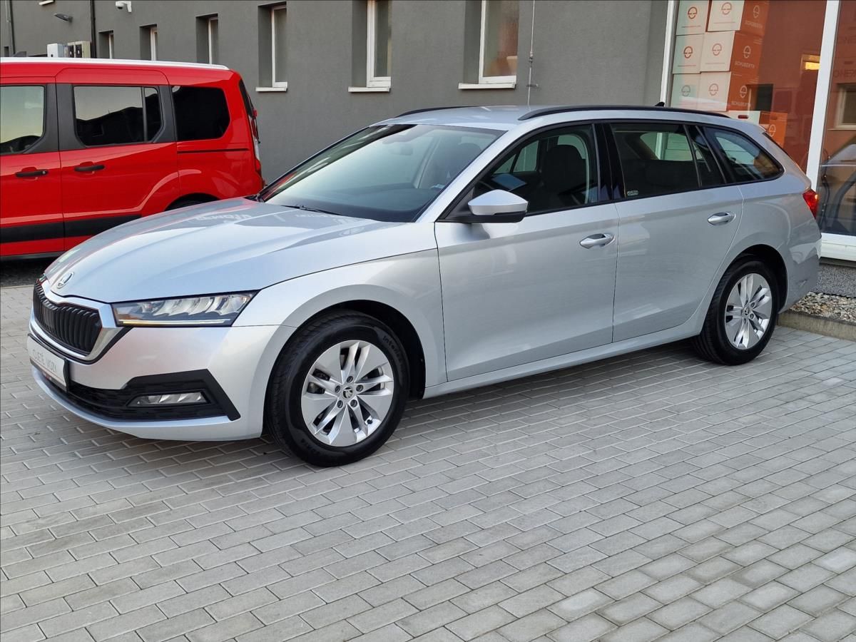 Škoda Octavia, 2.0TDI Combi, původ ČR,1.Maj. - fotka 6