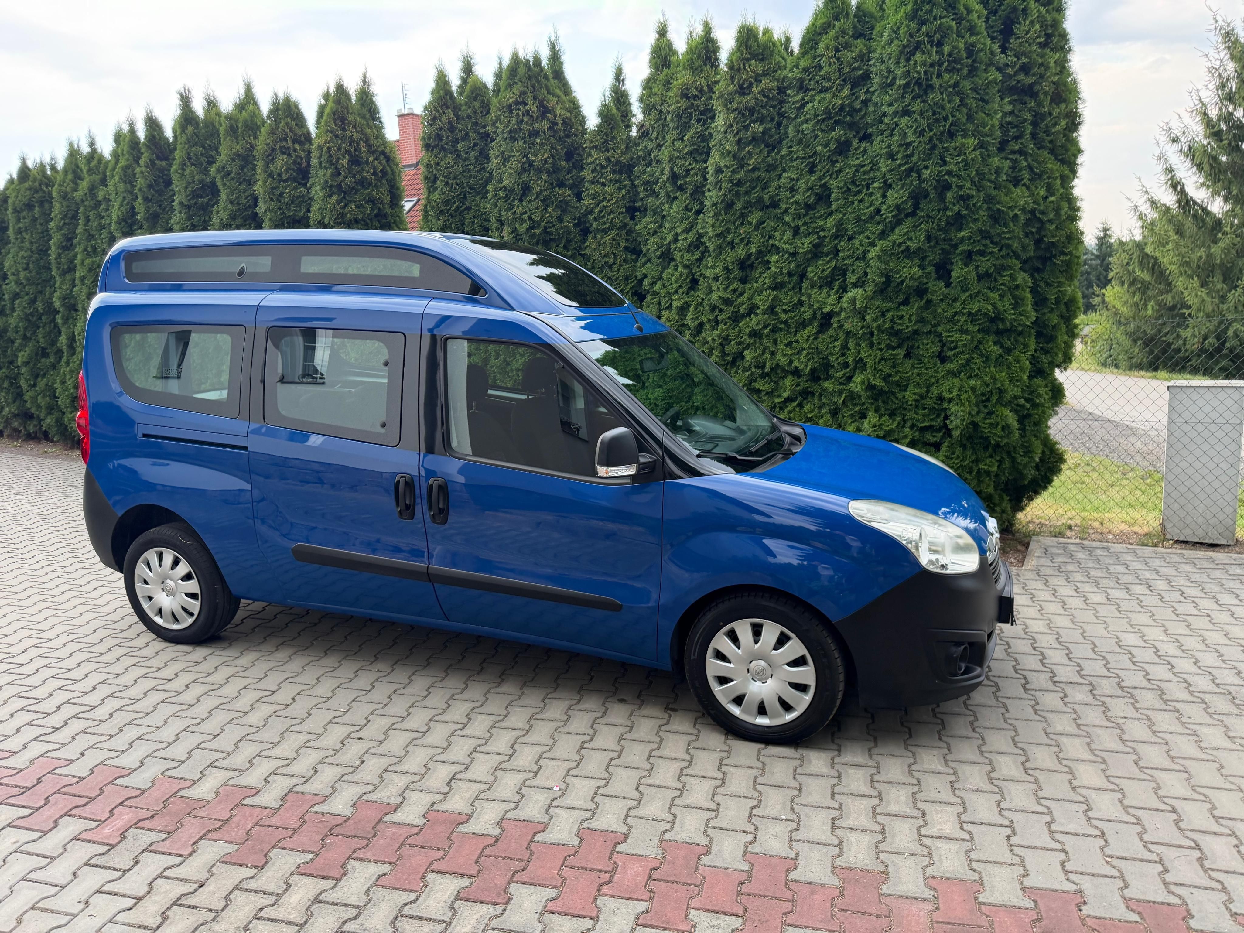 Opel Combo, 2,0 CDti /99kw maxi Nová STK