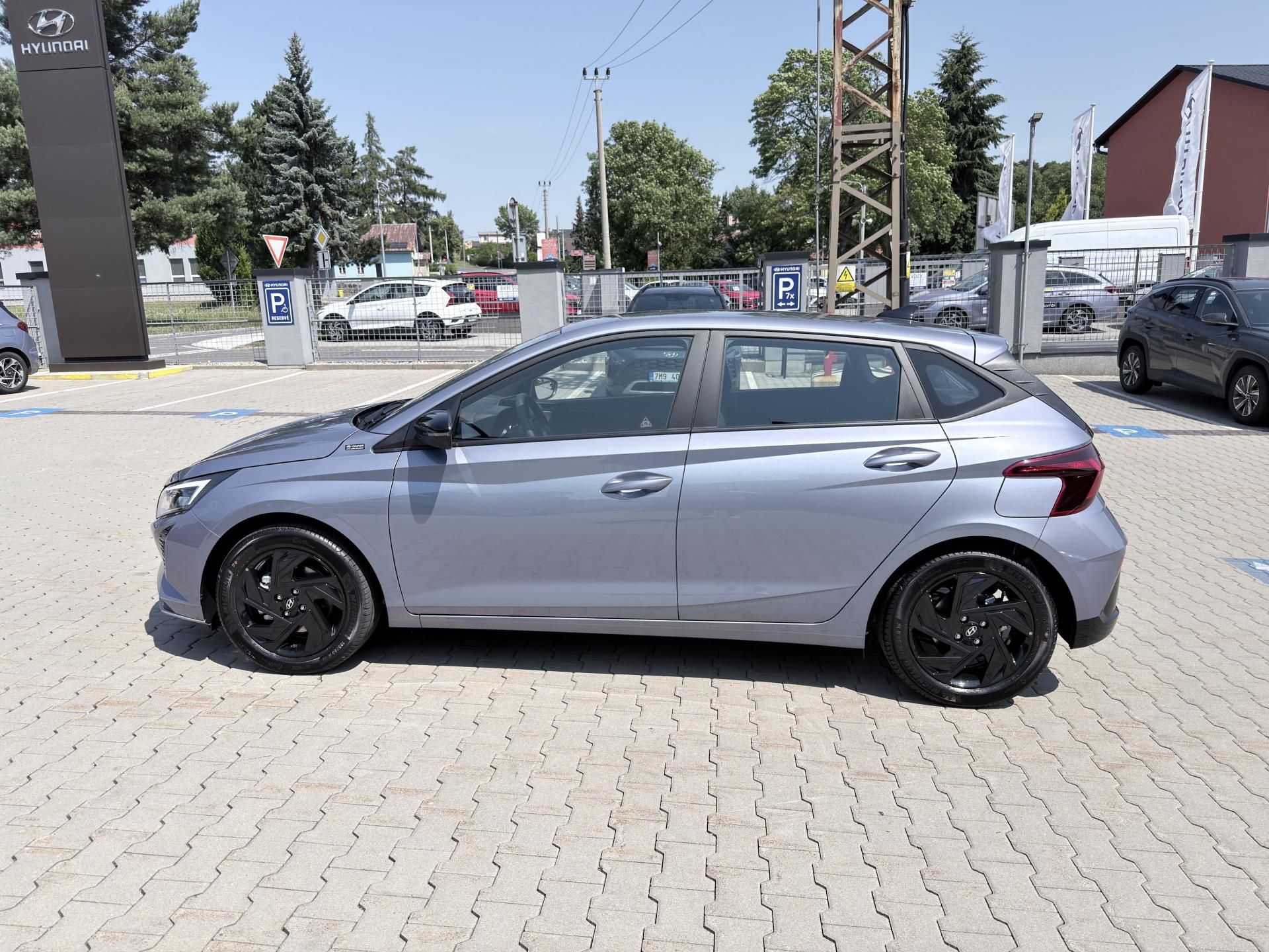 Hyundai i20, 1.0-66KW,GO-PLUS,AUTOMAT,KLIMA - fotka 4