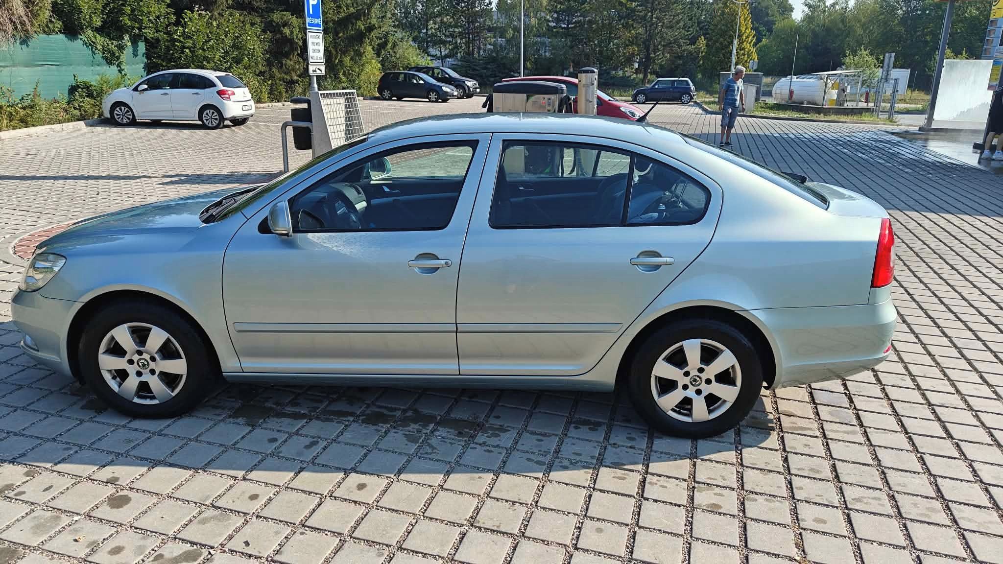 Škoda Octavia, Octavia 2 FC 1,4 TSI NOVÉ ROZV - fotka 2