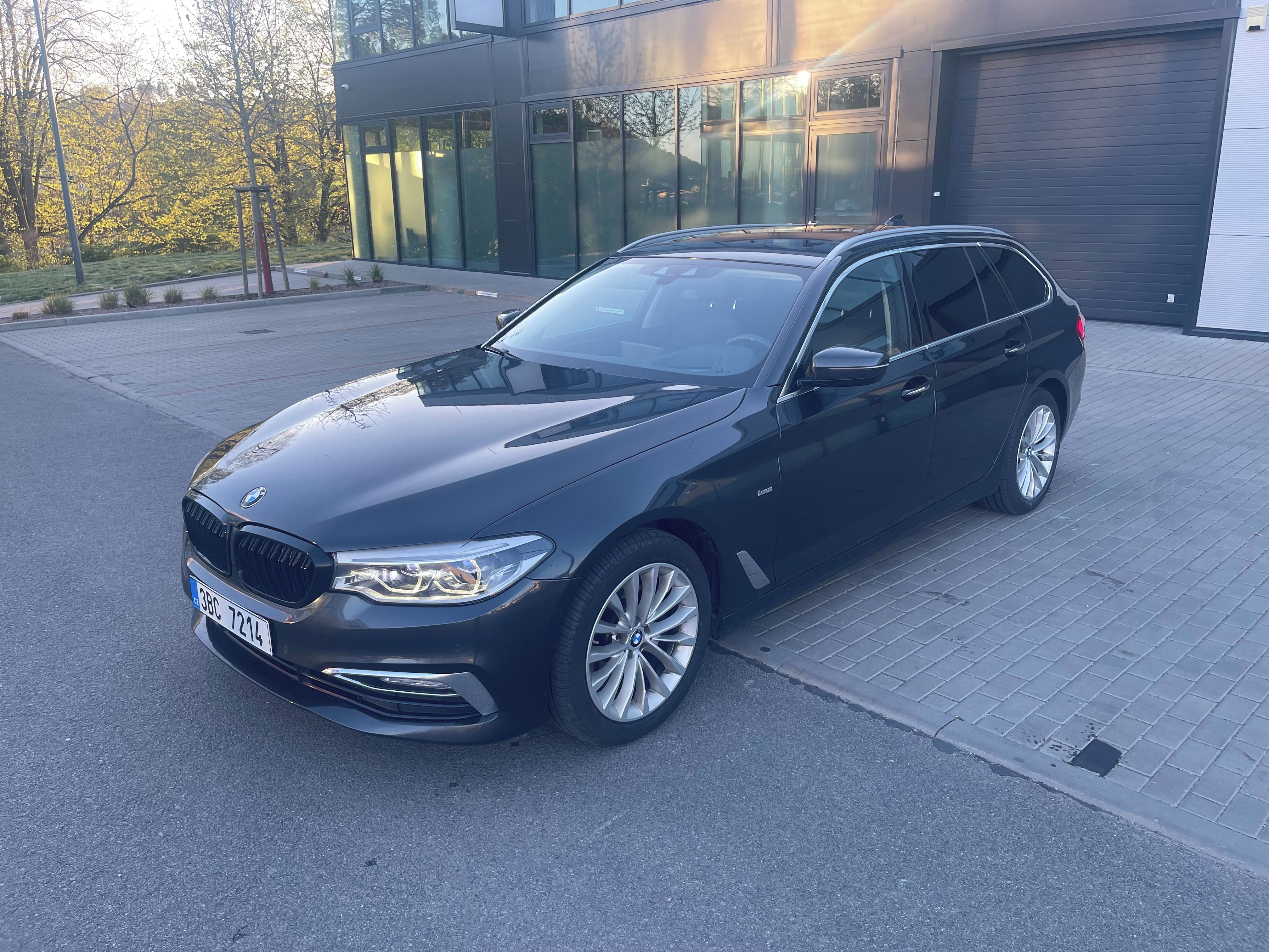 BMW Řada 5, BMW G31 520d 140kw RWD