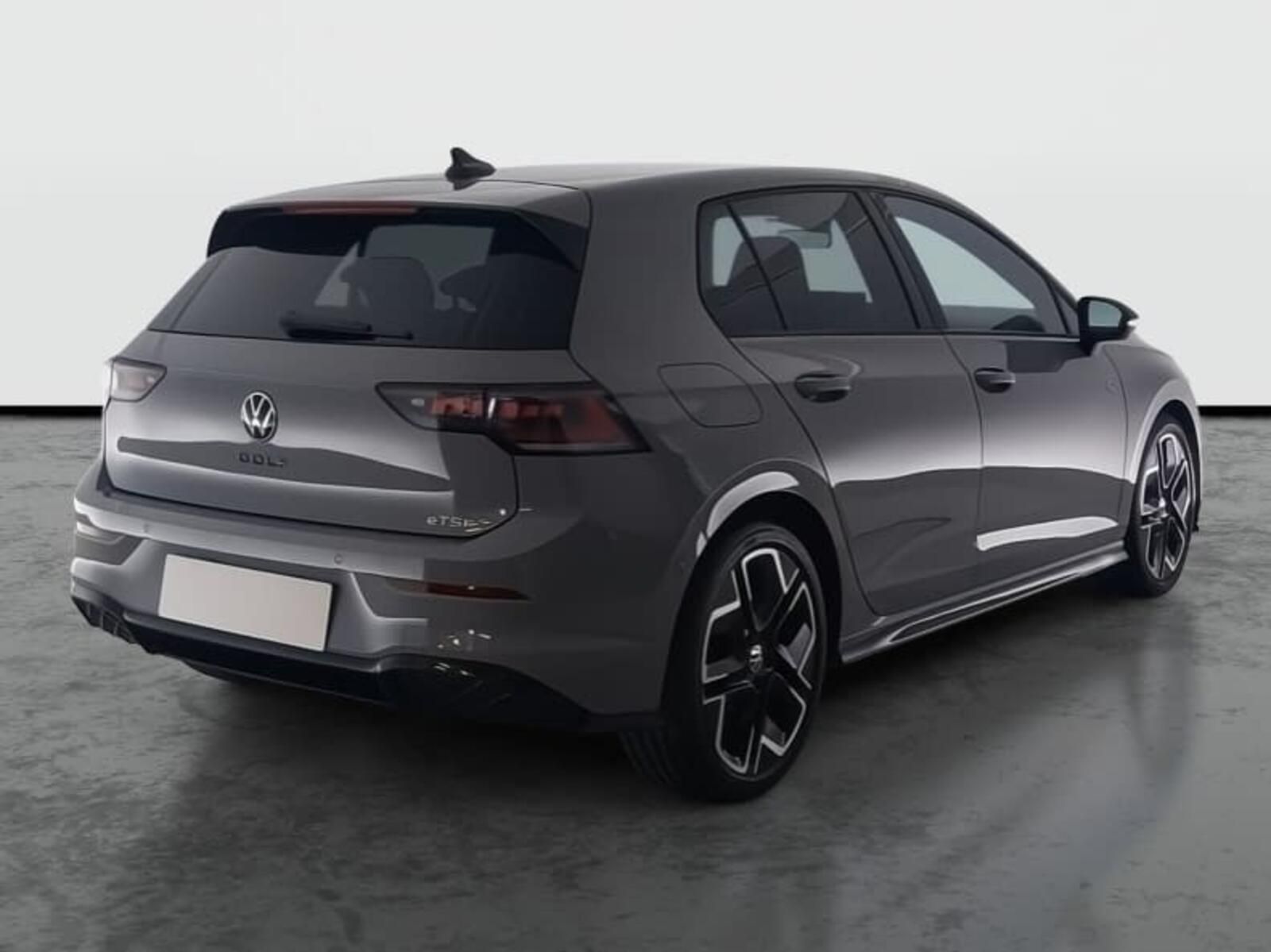 Volkswagen Golf, 1.5 eTSI, R-Line, Automat - fotka 5