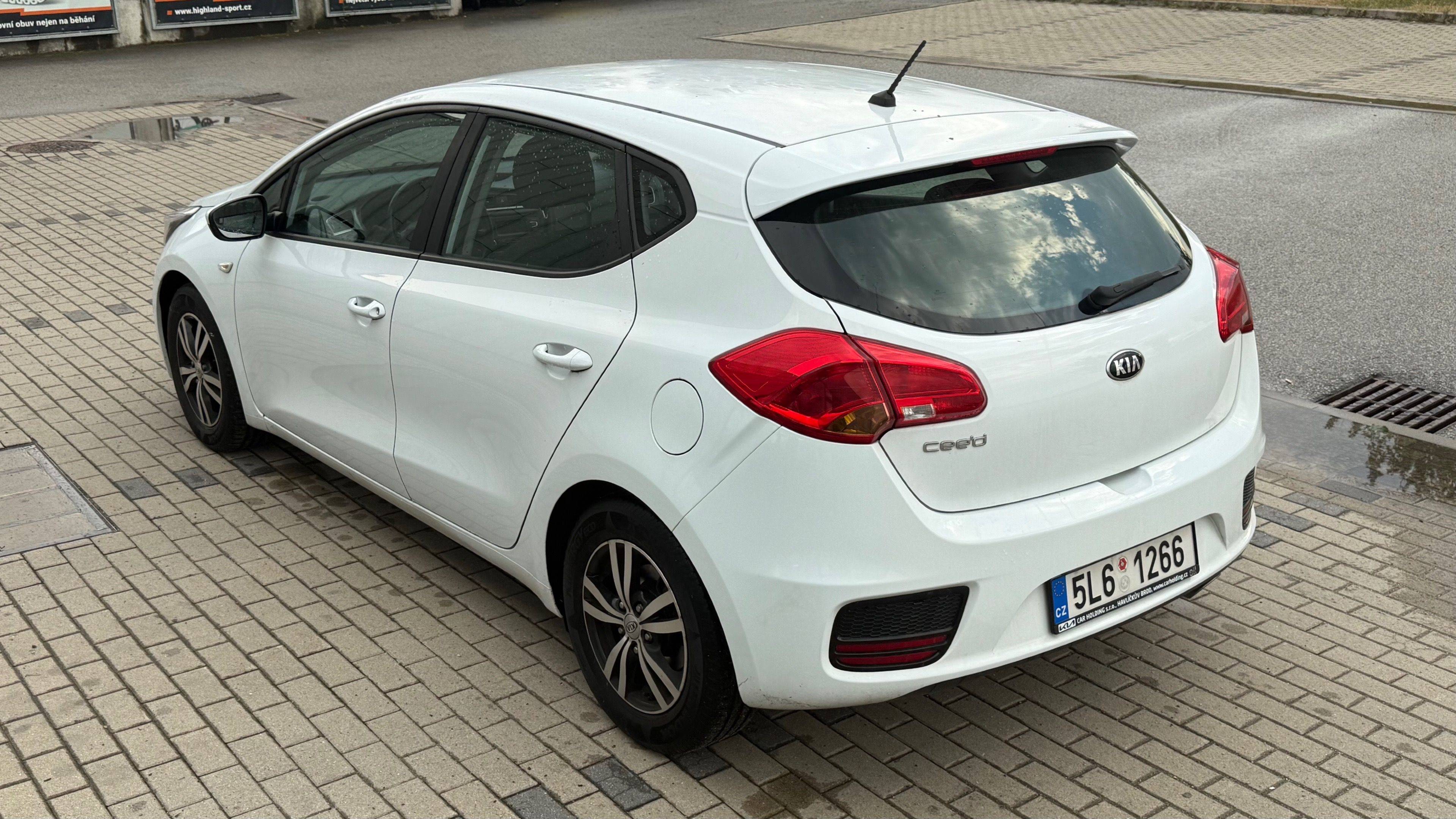 Kia Cee´d, Kia Ceed 1,4 73kW 2018 - fotka 6