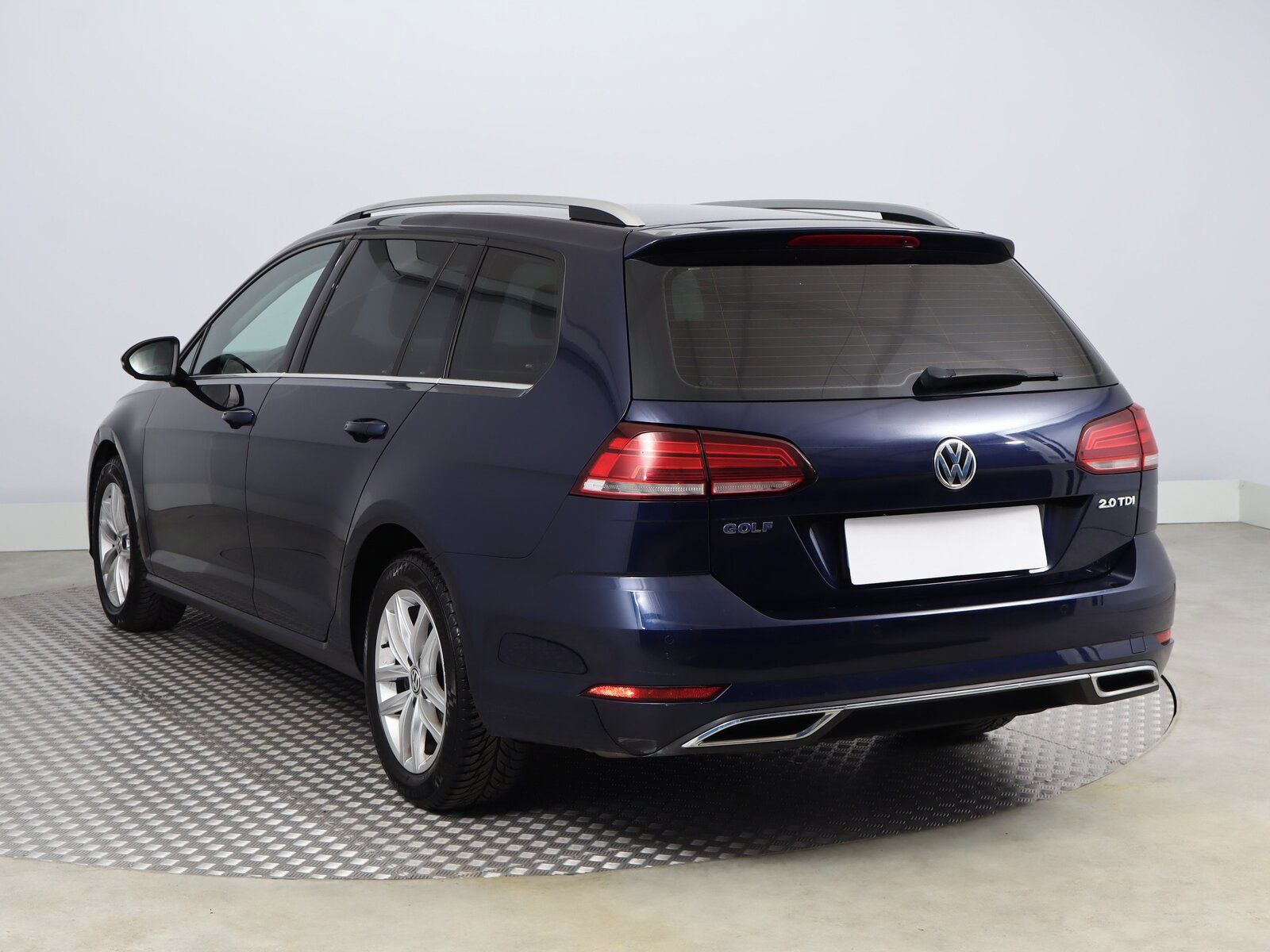 Volkswagen Golf, 2.0 TDI, Highline, Serv.kniha - fotka 4