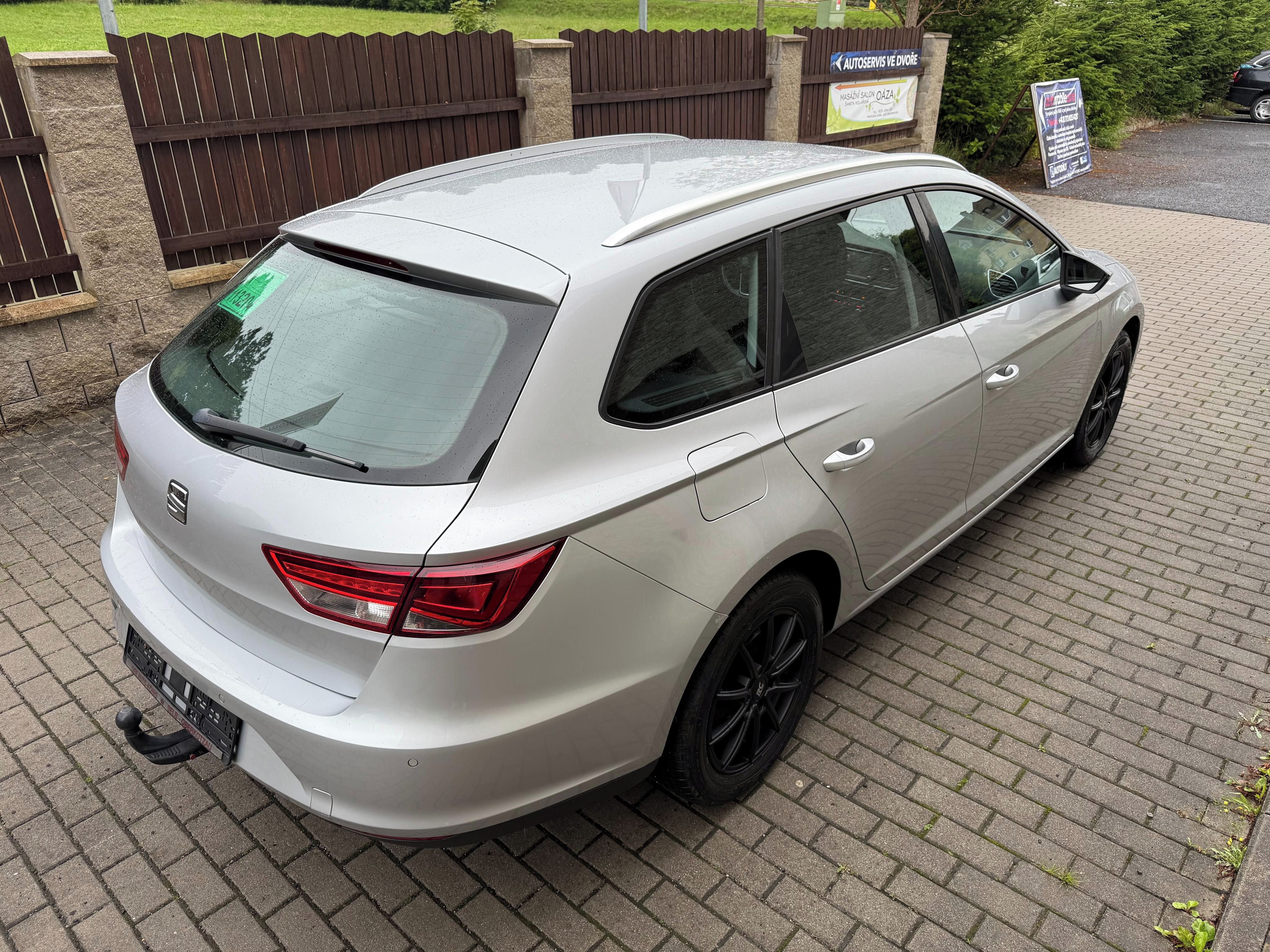 Seat Leon, 2.0 TDI 110 kW, servis Seat - fotka 3