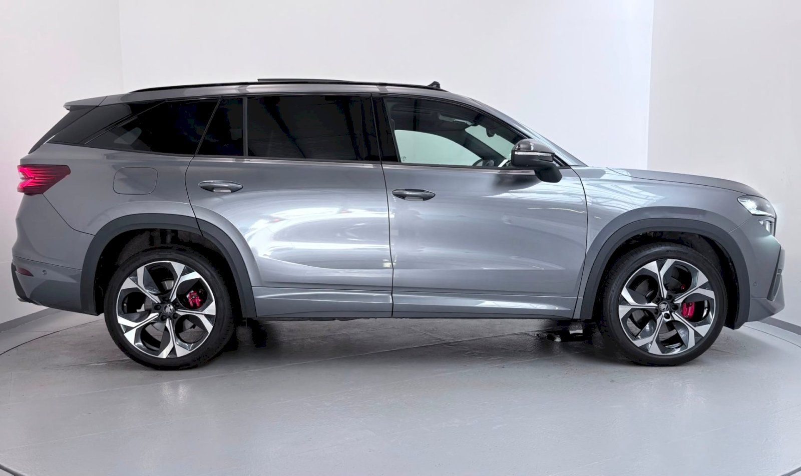 Škoda Kodiaq, RS 2.0TSI/195kW 4x4 7DSG - pan - fotka 6