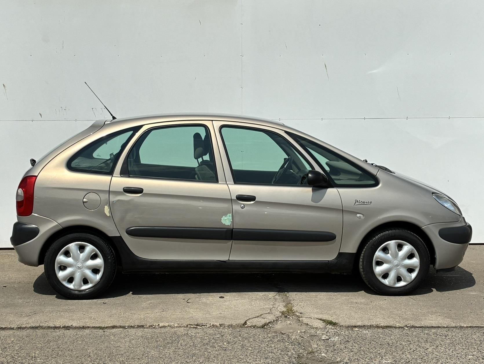 Citroën Xsara Picasso, 1.6 i 100k - fotka 3
