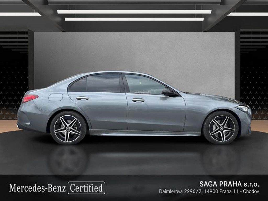 Mercedes-Benz Třídy C, C 220 d 4MATIC AMG Night - fotka 3