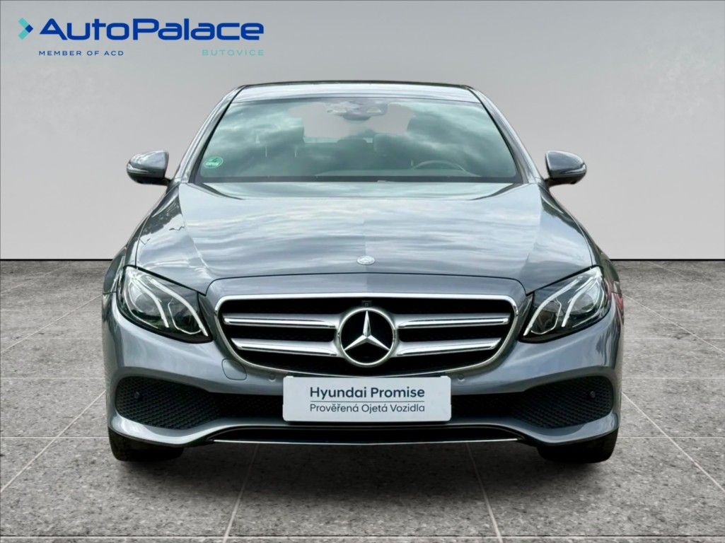 Mercedes-Benz Třídy E, 2,0 220D TOP STAV 143kW - fotka 2
