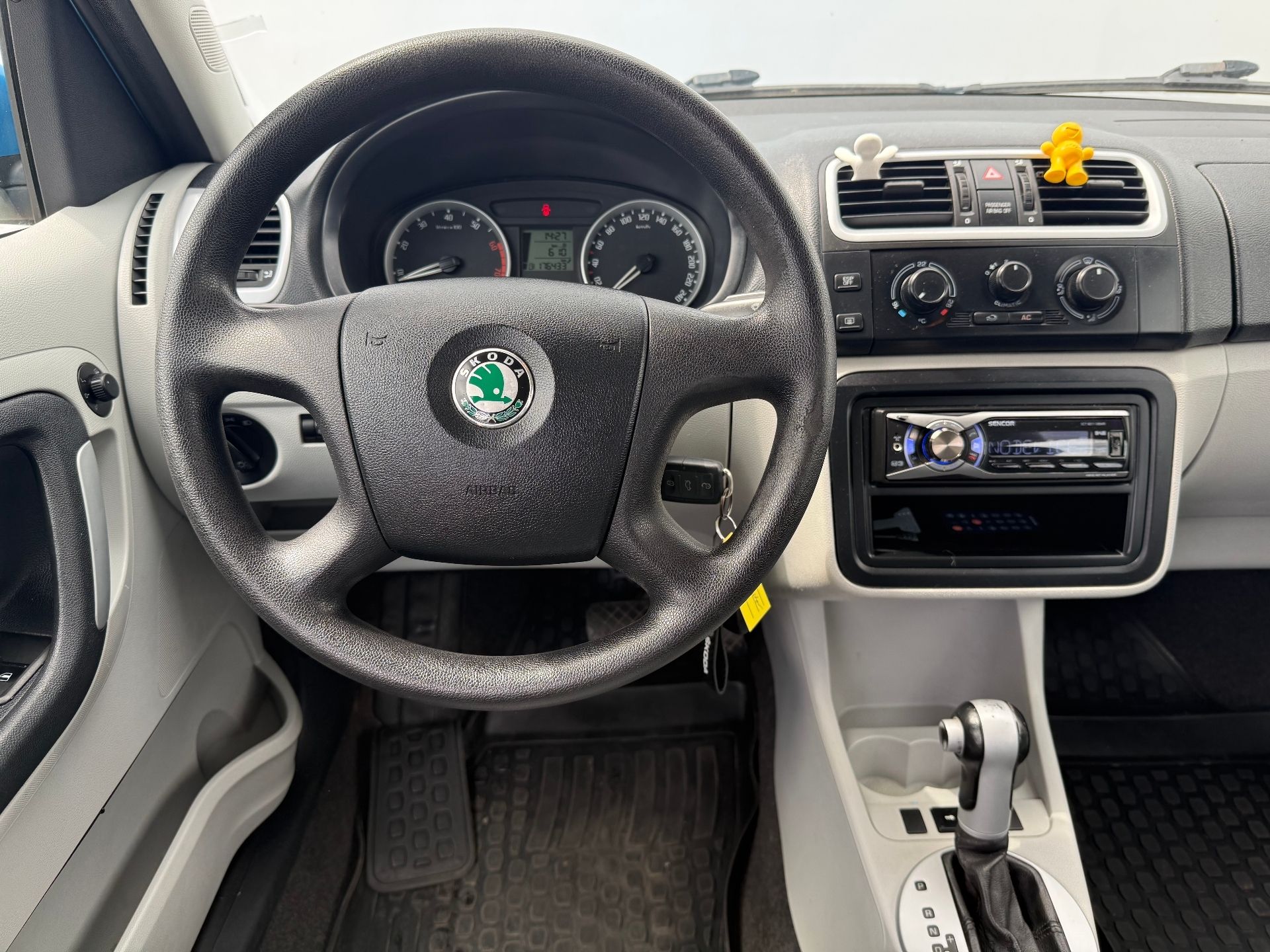 Škoda Roomster, 1.6 16V 77 kW Ambiente - fotka 5