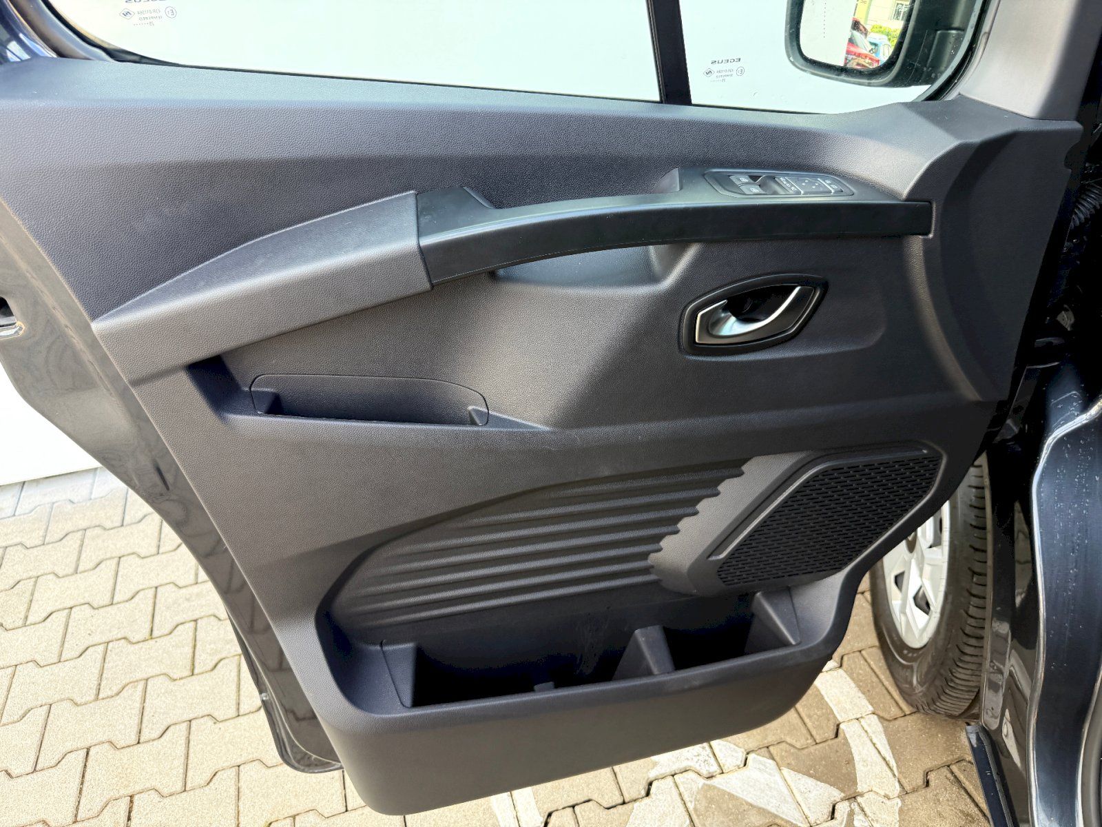 Renault Trafic, 2.0DCi 125kW/170PS 9míst - fotka 6