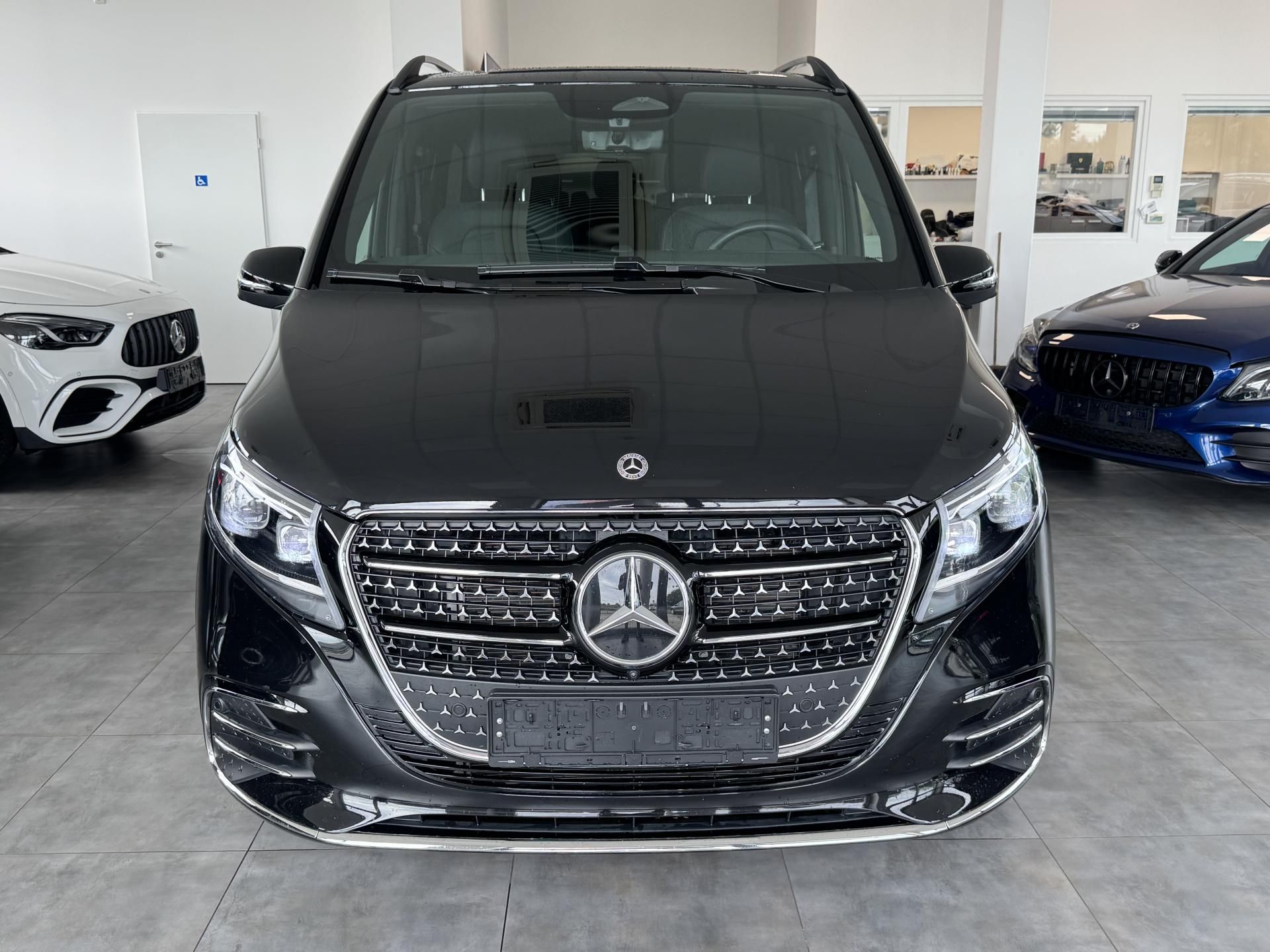 Mercedes-Benz Třídy V, V300d 4M AMG XL EXCLUSIVE - fotka 2