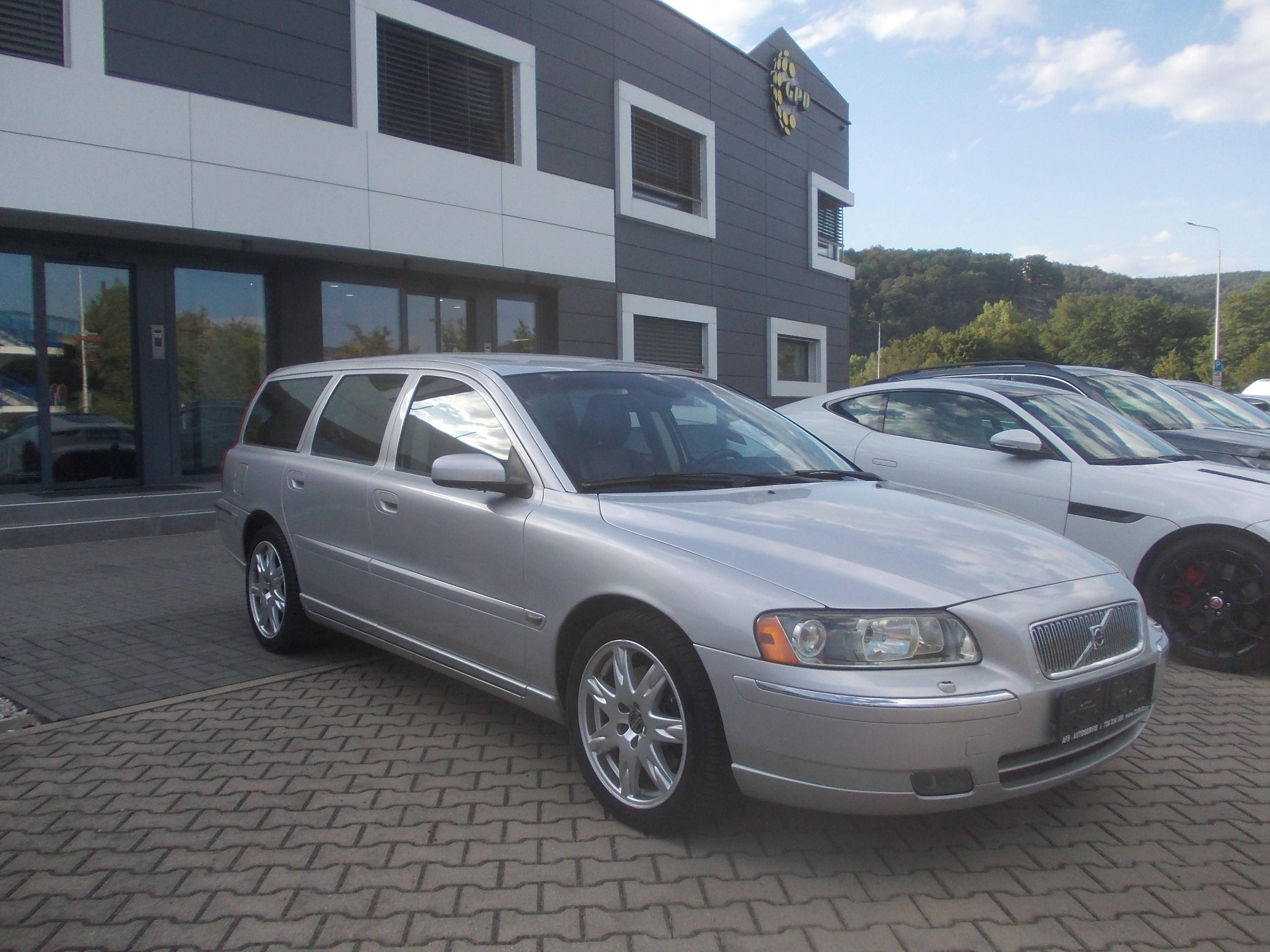 Volvo V70, 2.4D 120KW NOVÉ ROZVODY