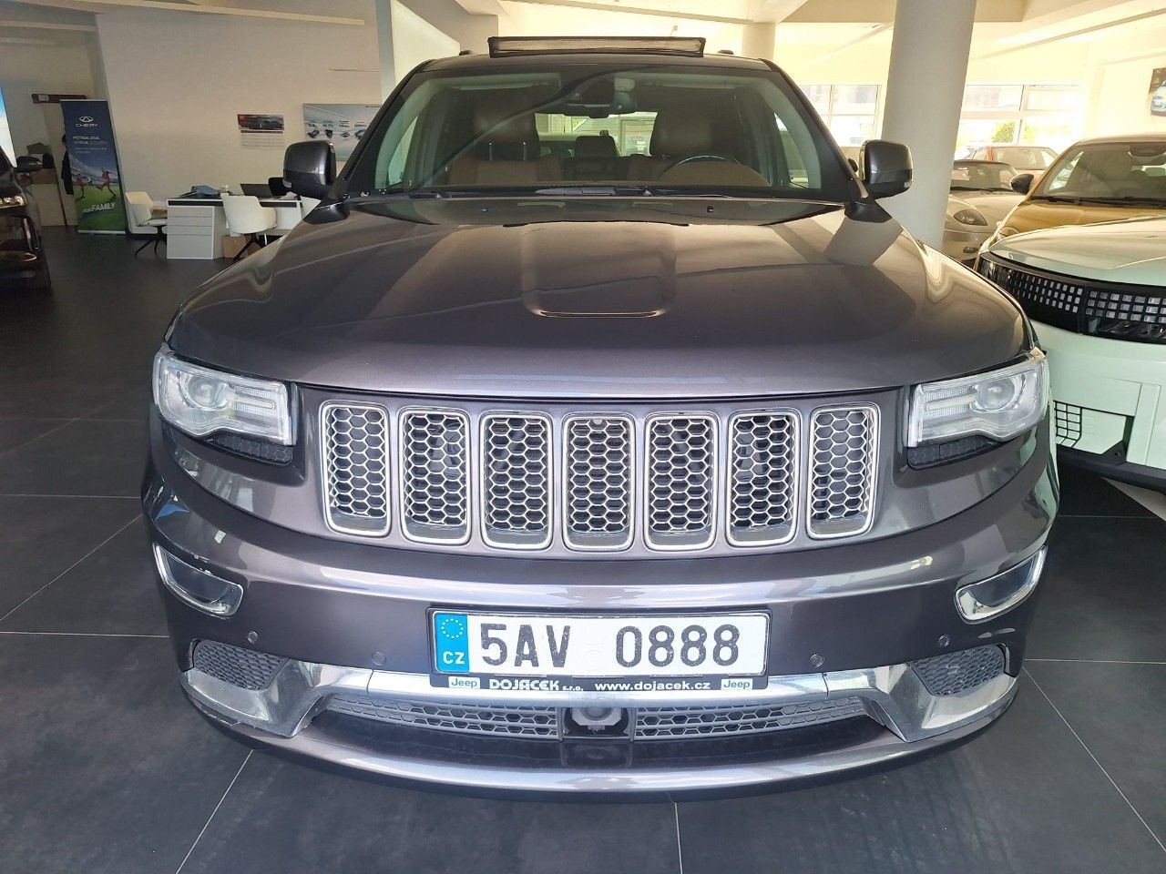 Jeep Grand Cherokee, JEEP 3,0 V6 SUMMIT - fotka 4