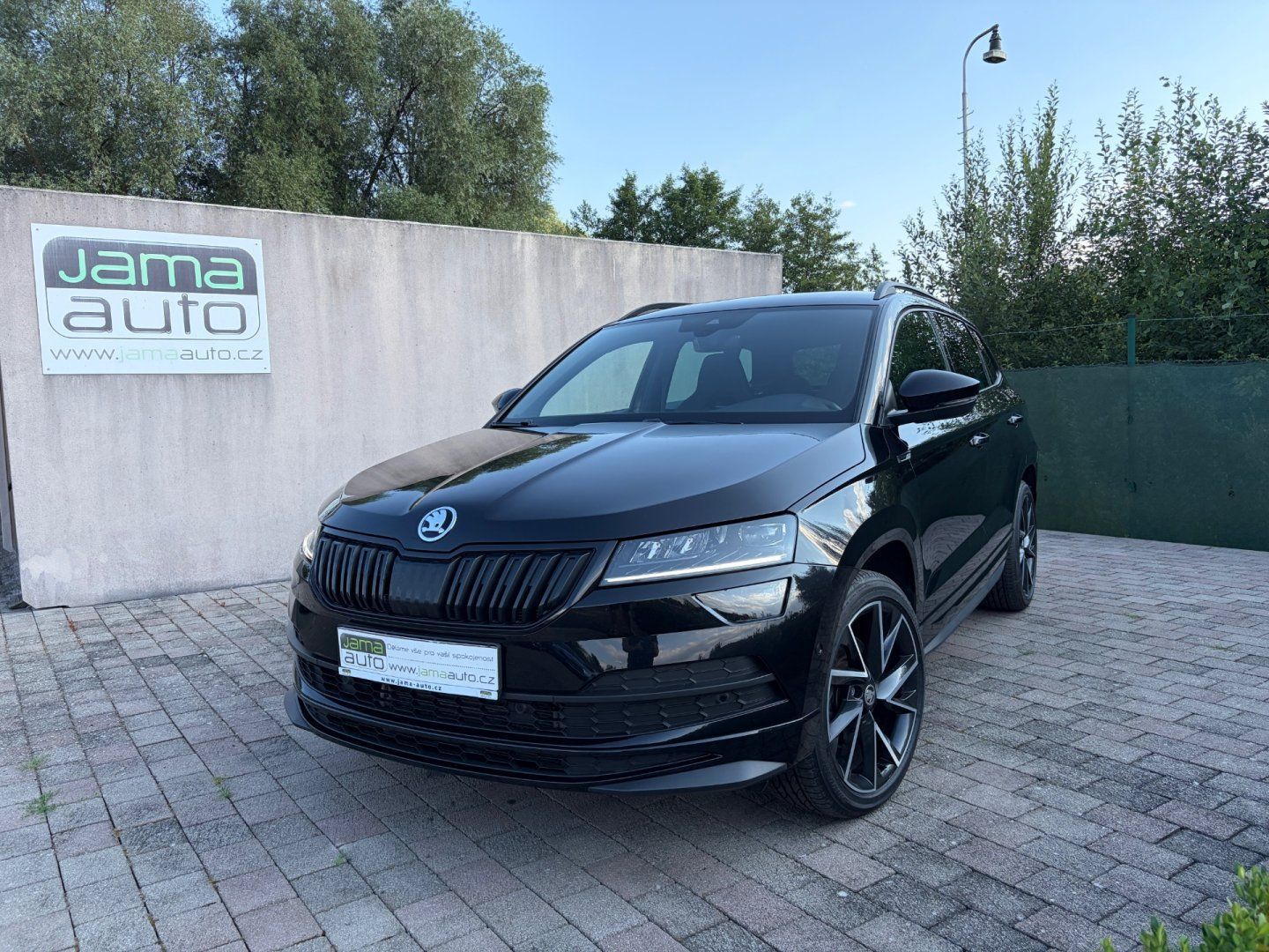 Škoda Karoq, 2,0TDI110kW DSG 4X4 SPORTLINE - fotka 2
