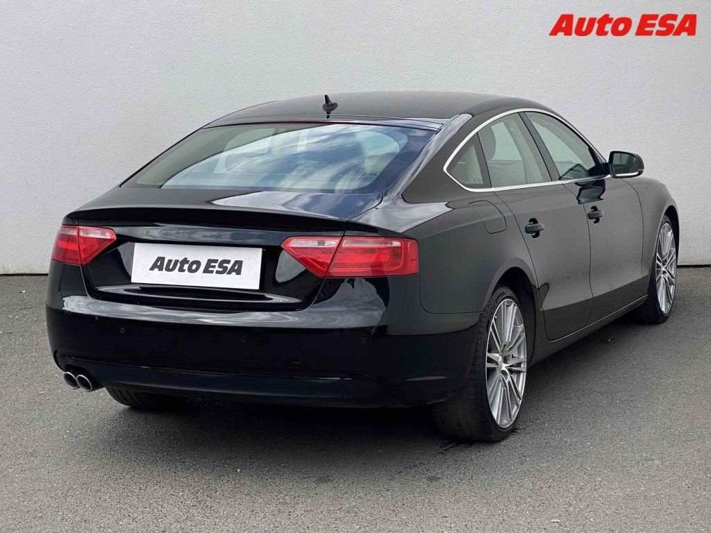 Audi A5, 2.0 TDi quattro s-tronic - fotka 4