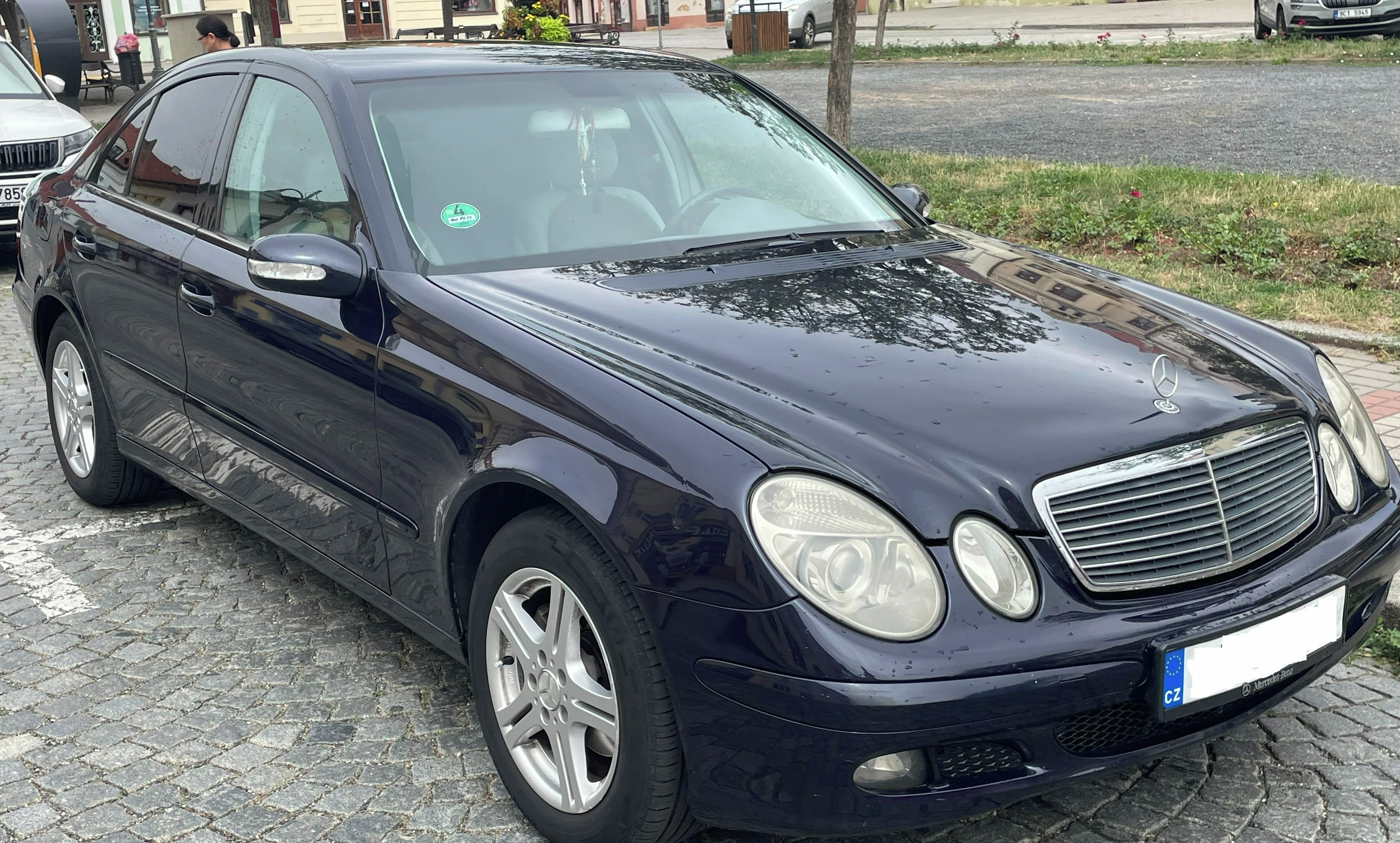 Mercedes-Benz Třídy E, 2.2 CDI - fotka 2