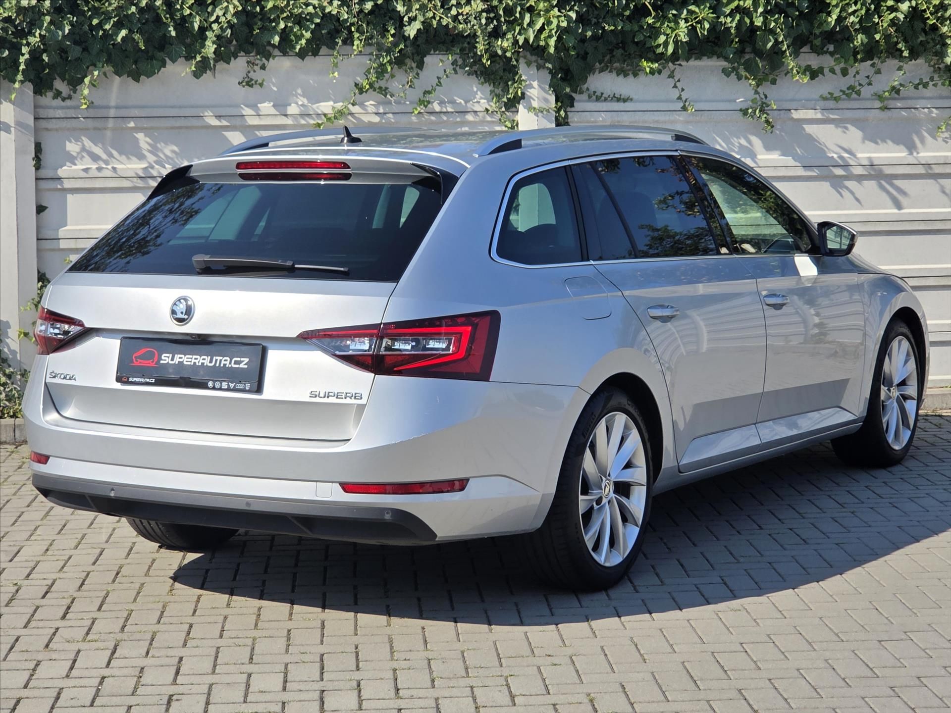 Škoda Superb, 2,0 TDi DSG Style Plus DPH ČR - fotka 6