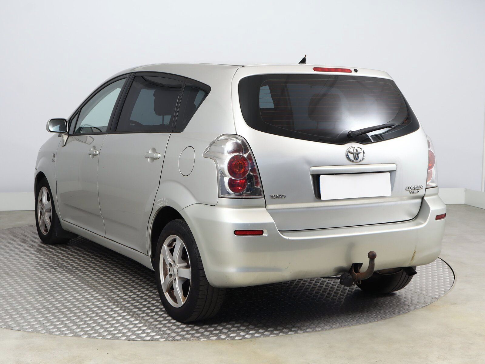 Toyota Corolla Verso, 2.0 D-4D, Tažné - fotka 4