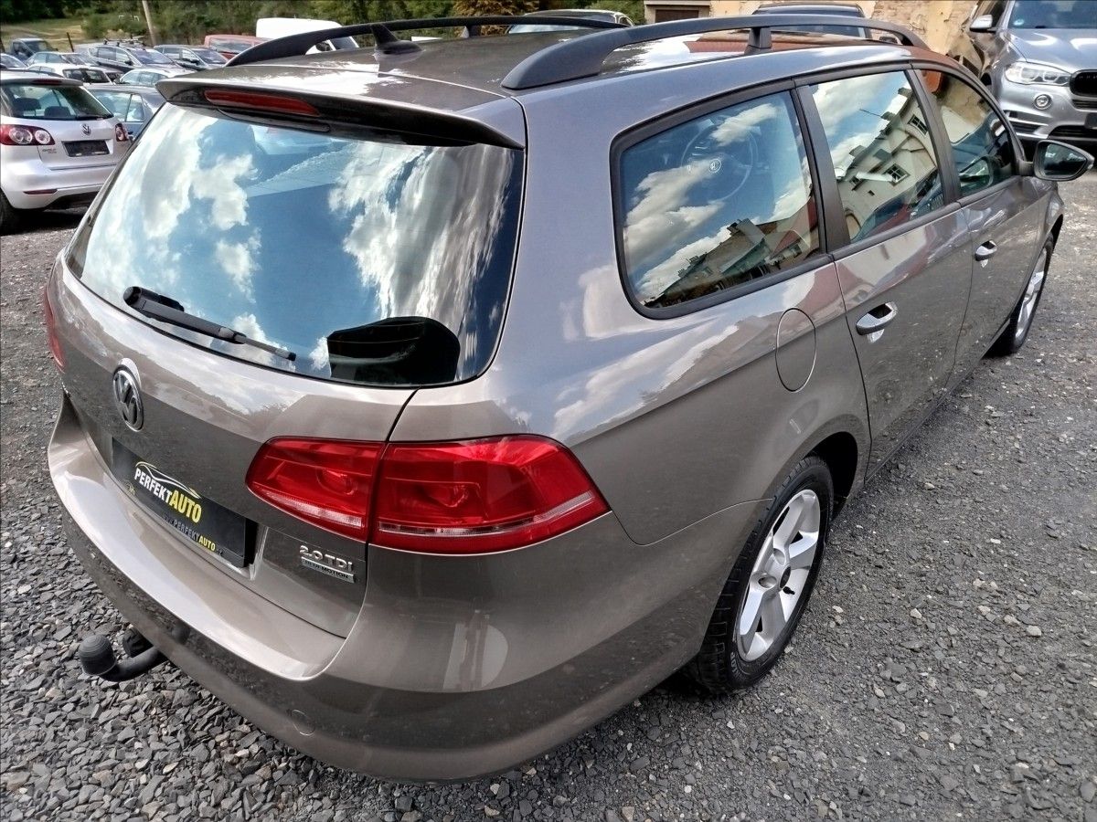 Volkswagen Passat, 2,0 TDi 103kW, 1.MAJITEL,TAŽNÉ - fotka 6
