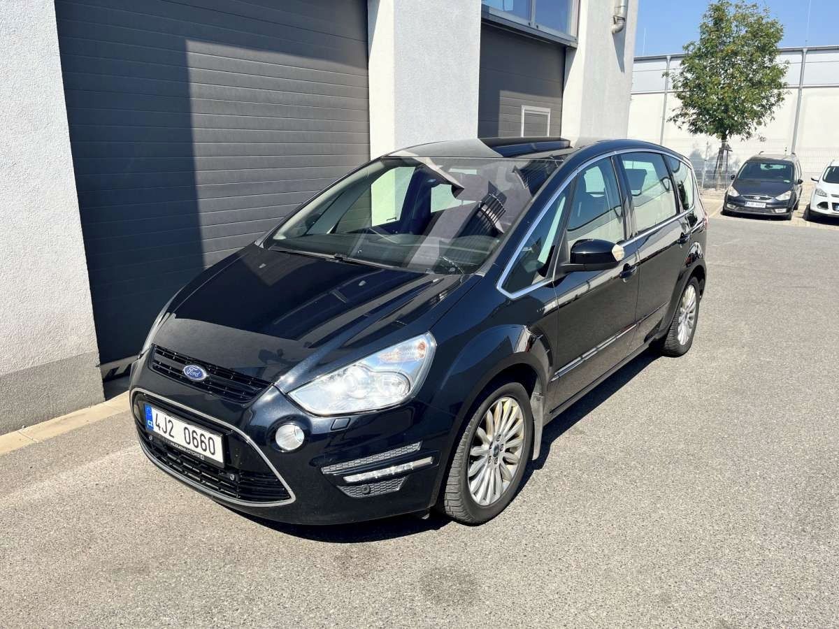 Ford S-MAX, Titanium, 2.0 TDCi 103 kW, ČR