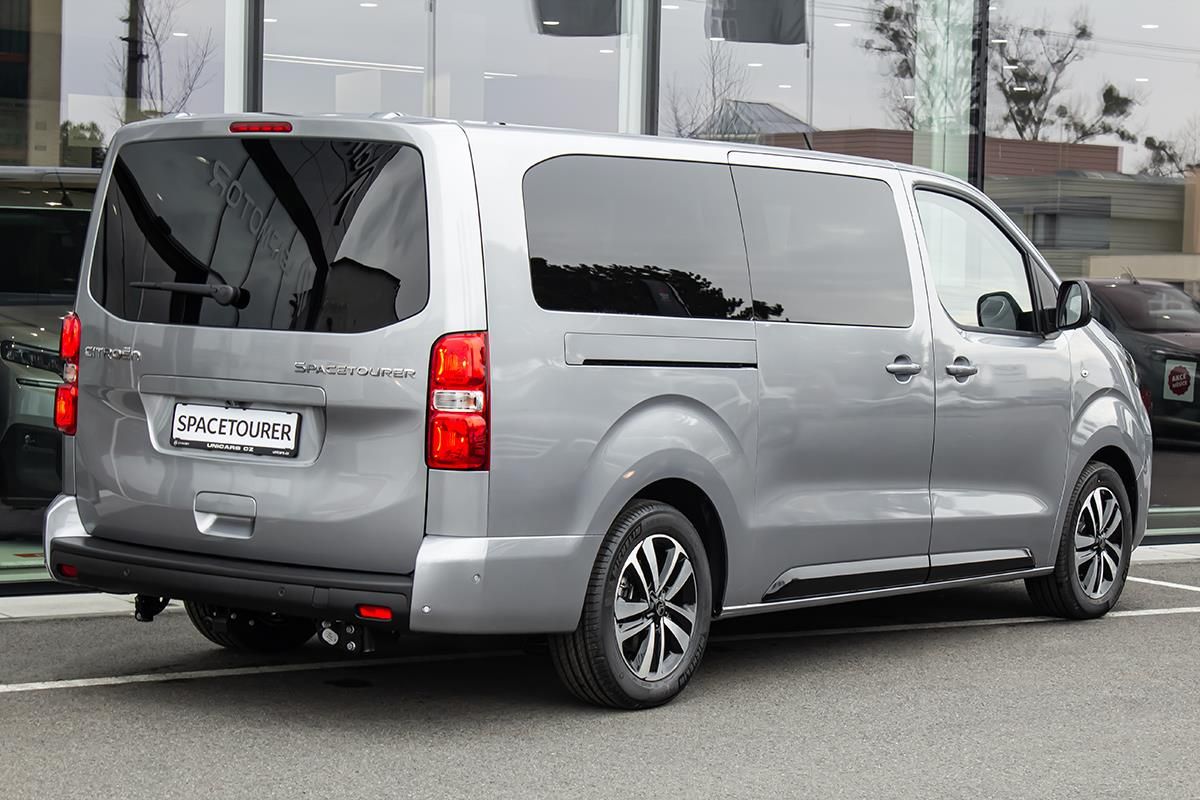 Citroën SpaceTourer, 2,2 SHINE XL + PANORAMA+TAŽNÉ - fotka 6