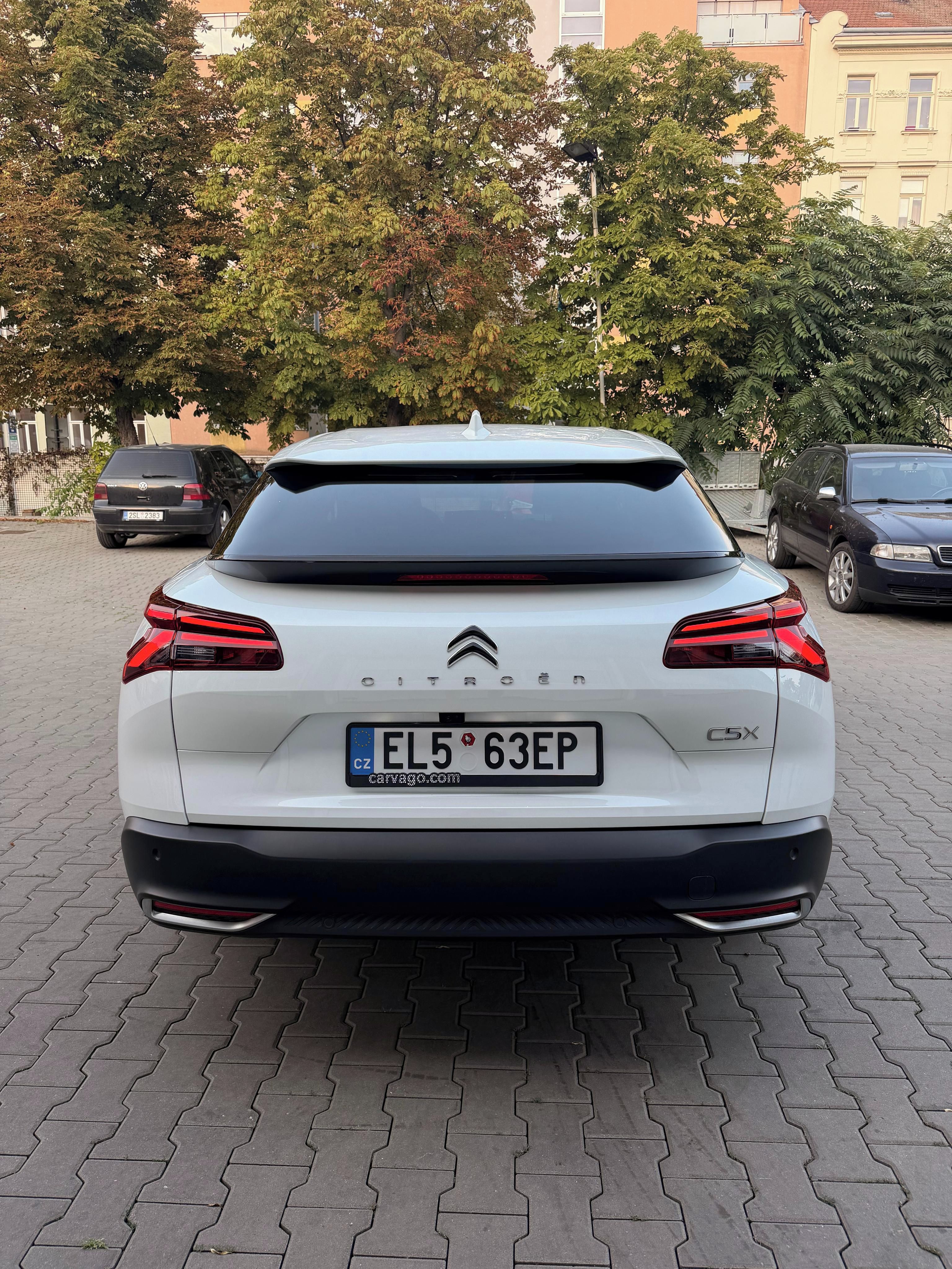 Citroën C5 X, 1.6 Hybrid - 1.majitel, Servis - fotka 4