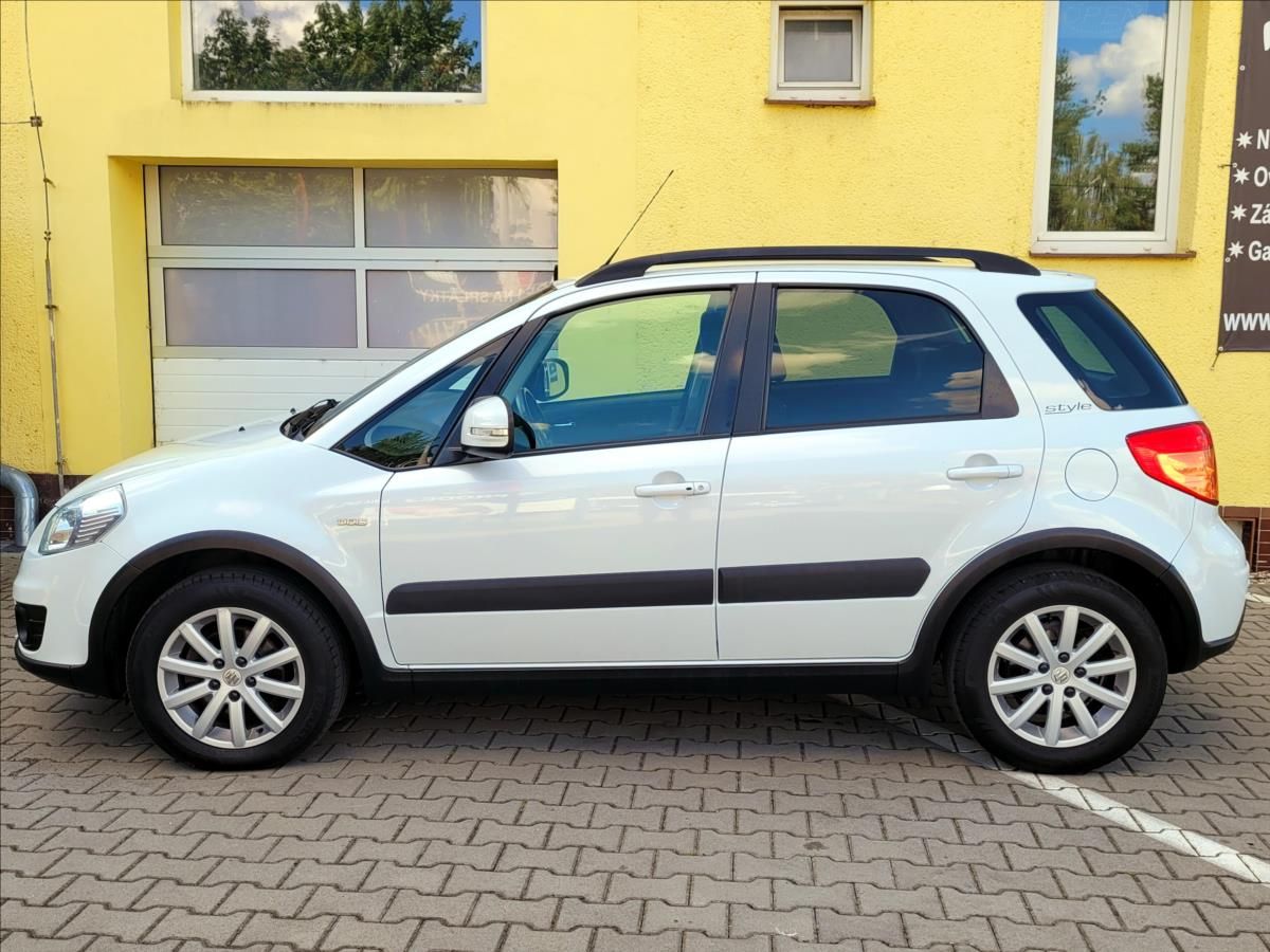 Suzuki SX4, 2,0 DDis Style 4x4 DIGIKLIMA - fotka 6
