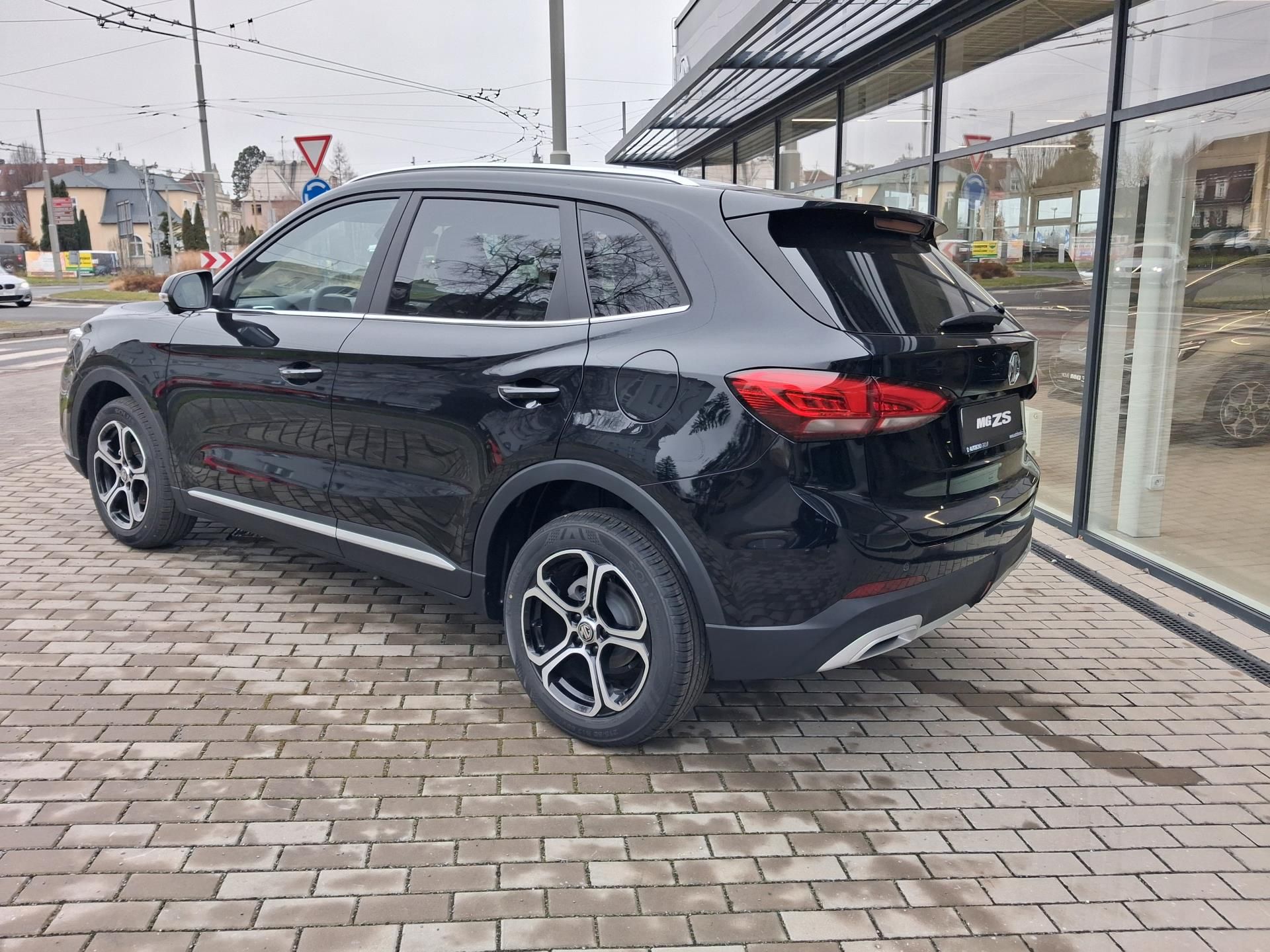 MG ZS, ELEGANCE 1.5 85kW 5MT 4x2 - fotka 3