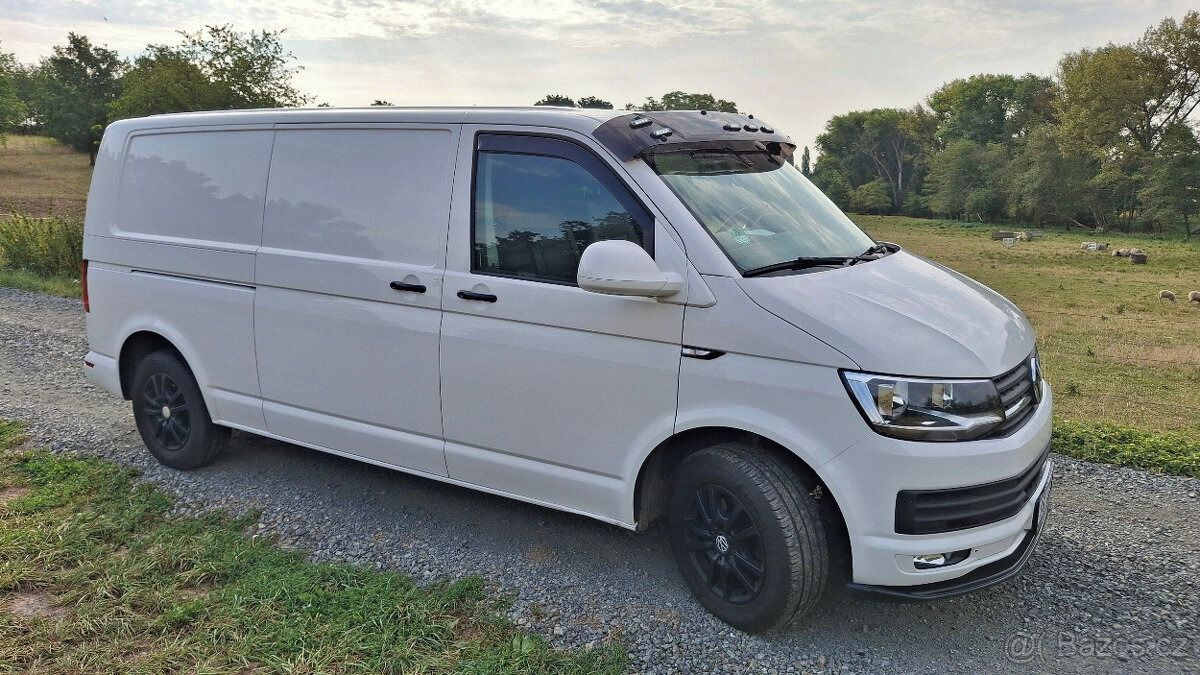 Volkswagen Transporter, T6 DSG7 top stav,tažné,3místa