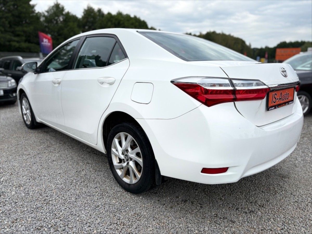 Toyota Corolla, 1,6 VVT-i  DPH - fotka 3