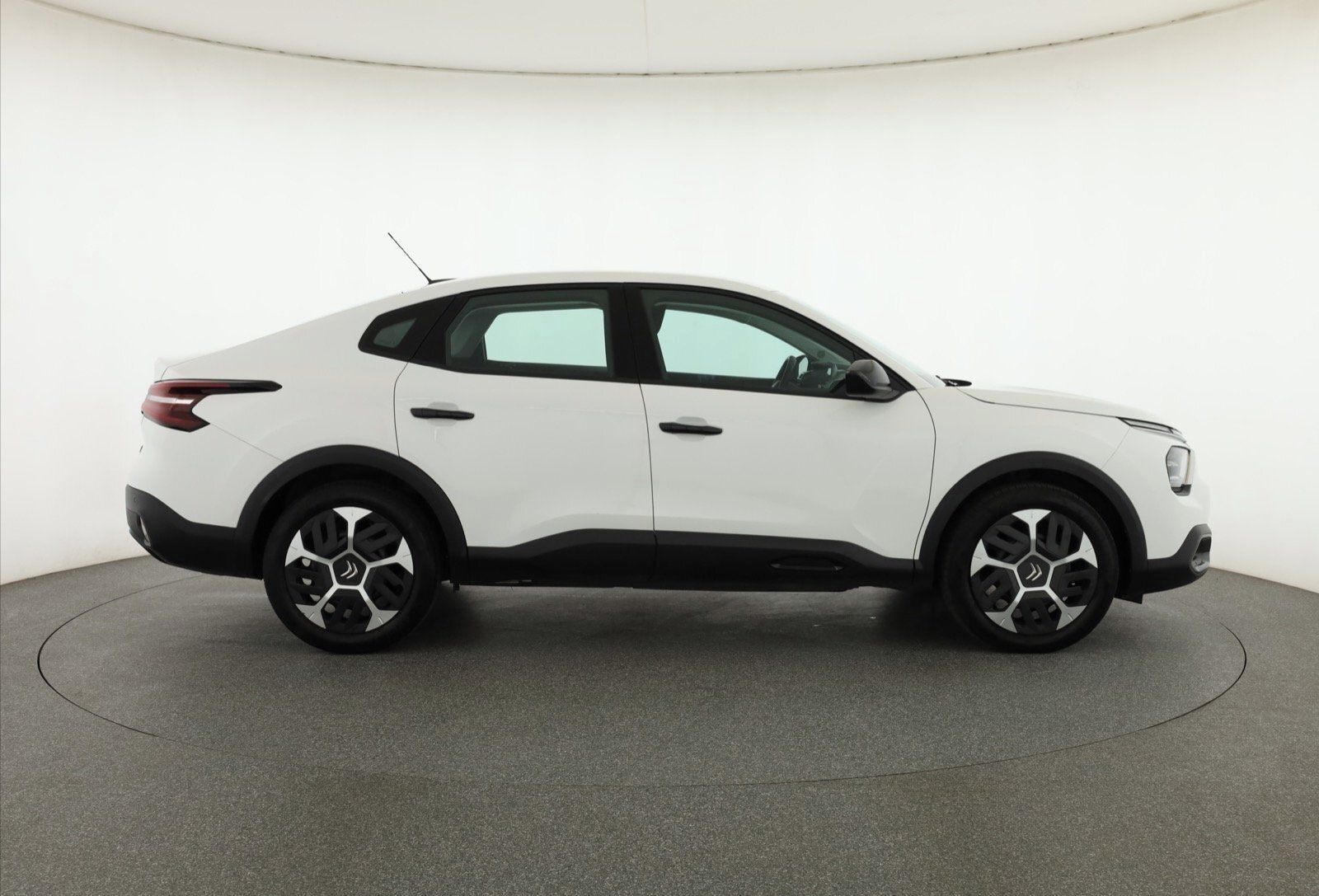 Citroën C4 X, 1.2 PureTech, Feel, Záruka, ČR - fotka 6