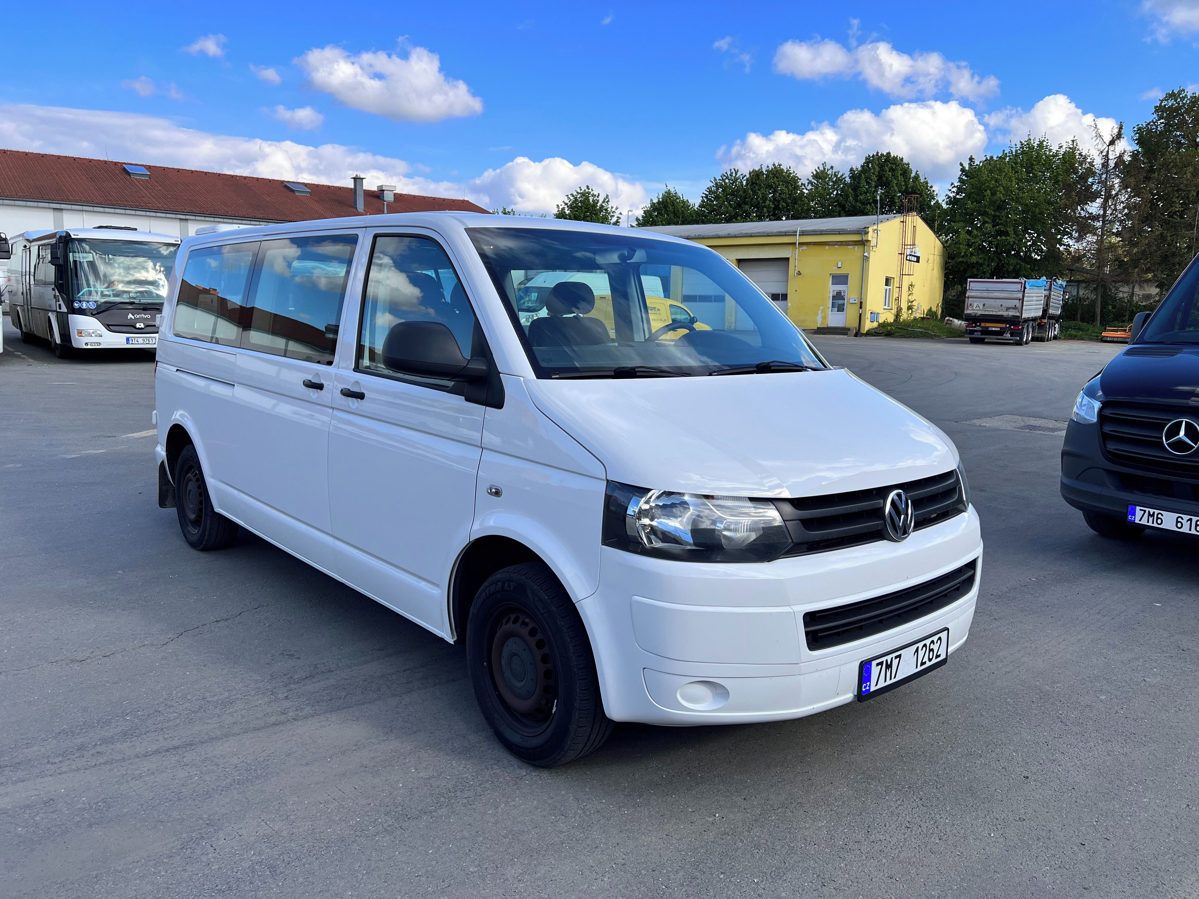 Volkswagen Caravelle, 2013, DPH - stačí jezdit - fotka 2