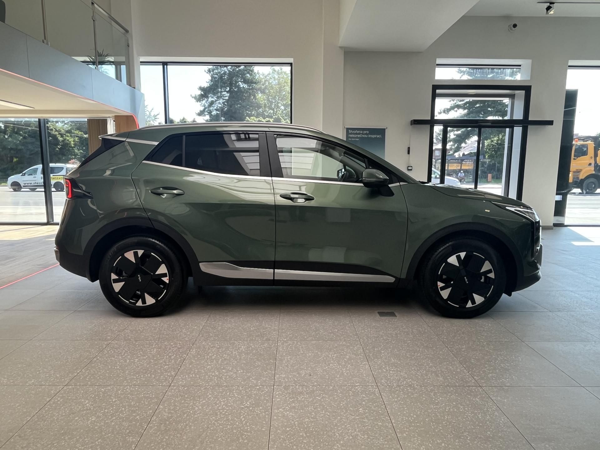 Kia Sportage, Exclusive 1.6 T-GDI 4x2 7DCT - fotka 4